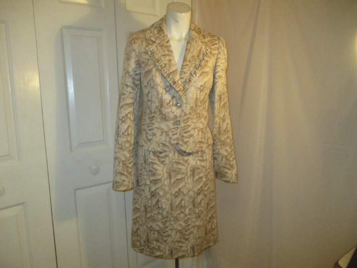 Alberto Makali skirt suit