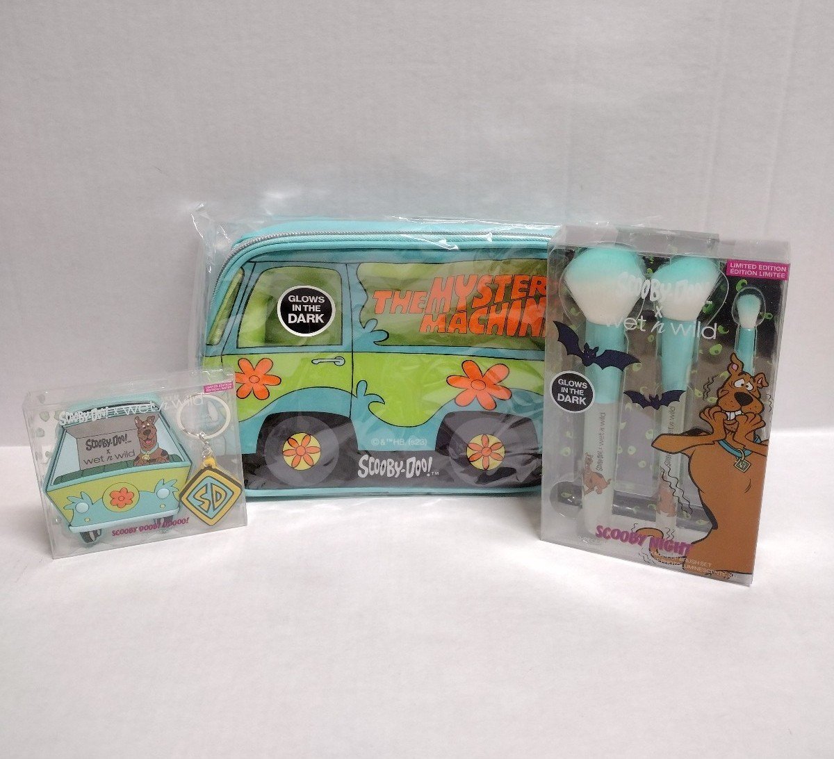 New Wet n Wild Scooby Doo GITD Makeup Bag Set