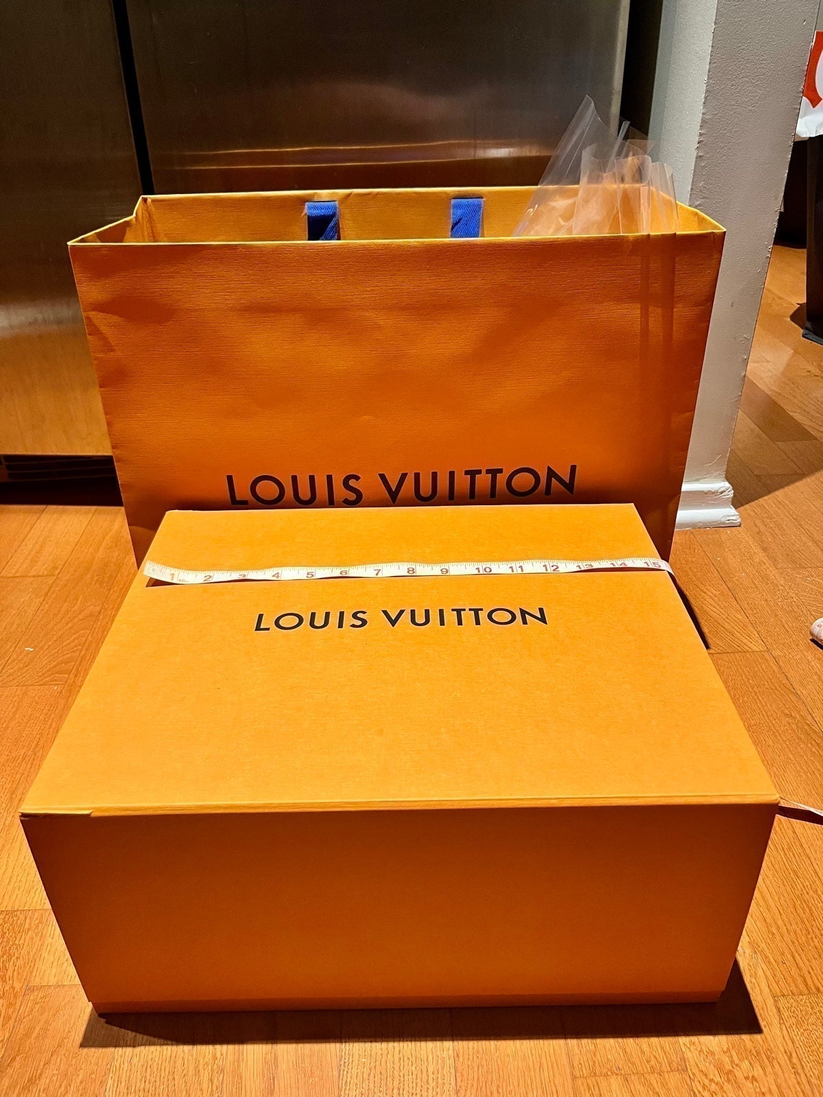 Louis Vuitton Box(15.5inch*13inch*7.5inch)+Louis Vuitton Ribbon