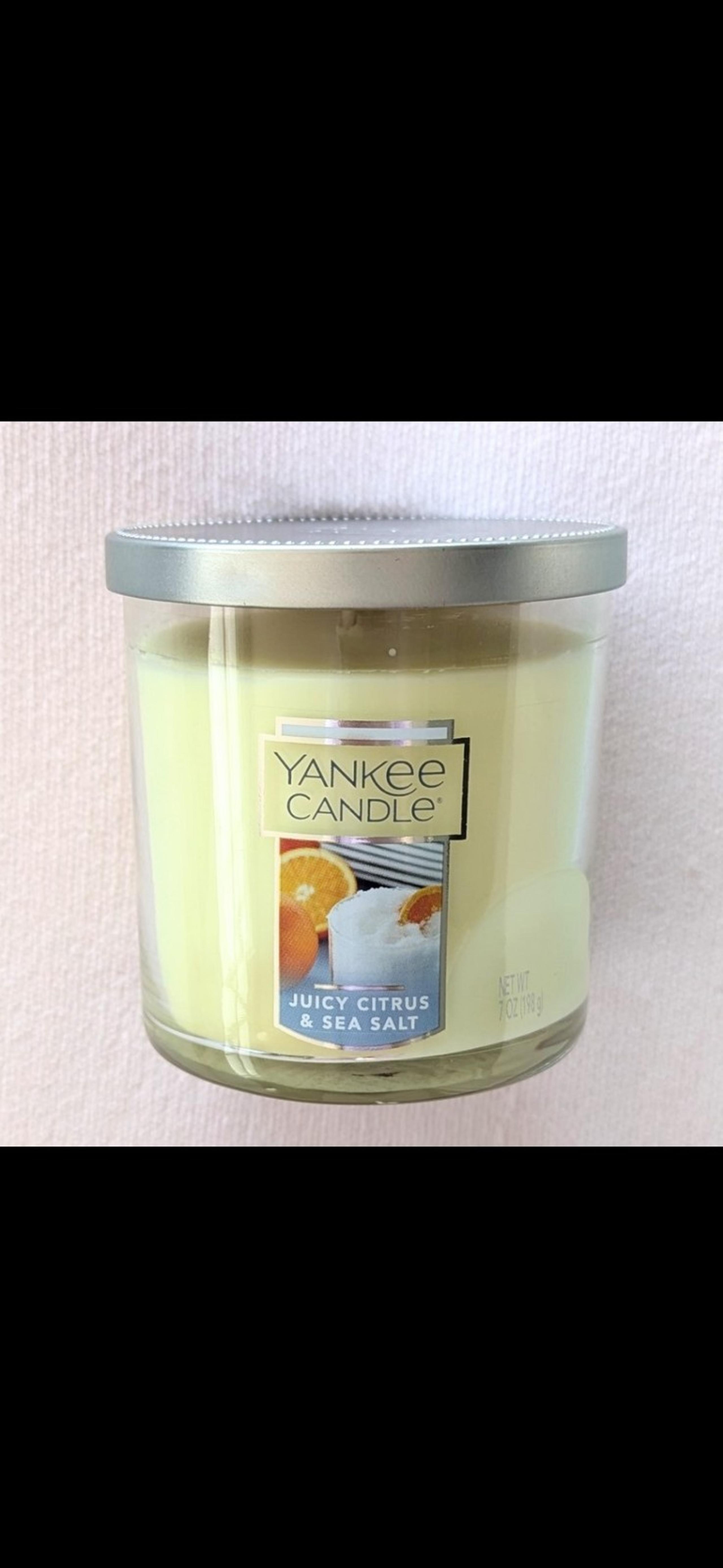 Yankee Candle Juicy Citrus and Sea Salt medium tumbler