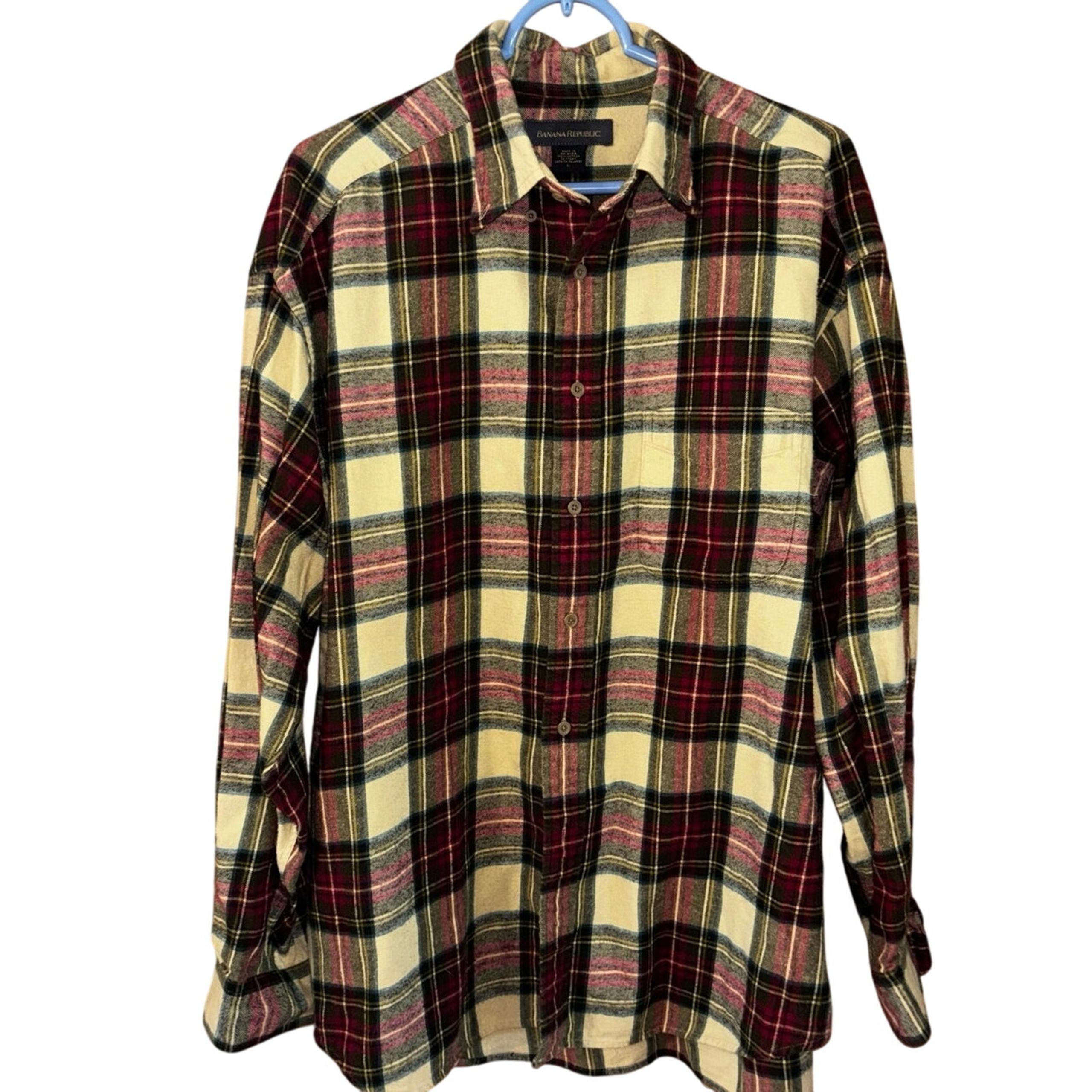 Vintage Banana Republic men’s cotton plaid flannel button down shirt (large)