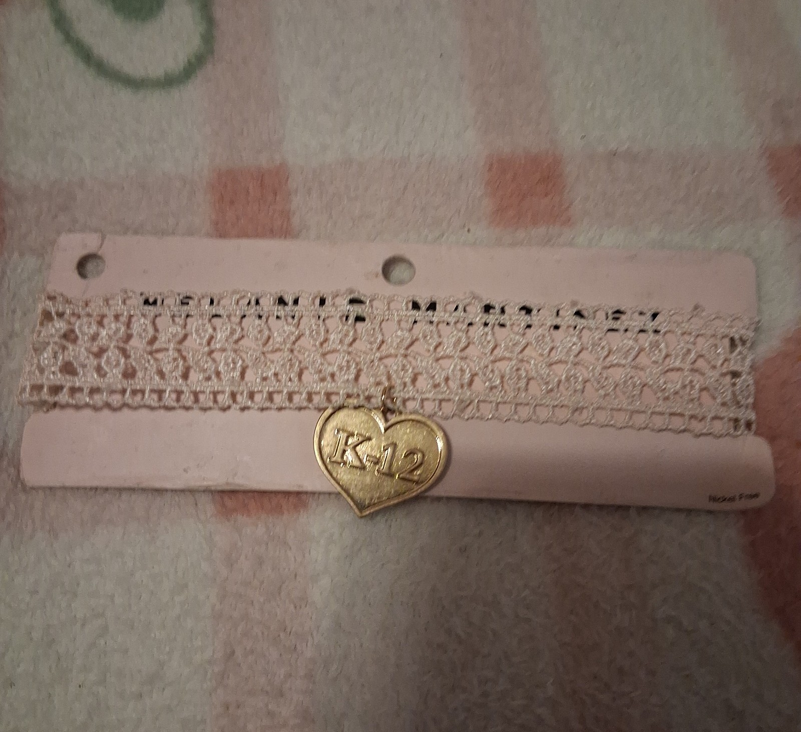 MM lace choker