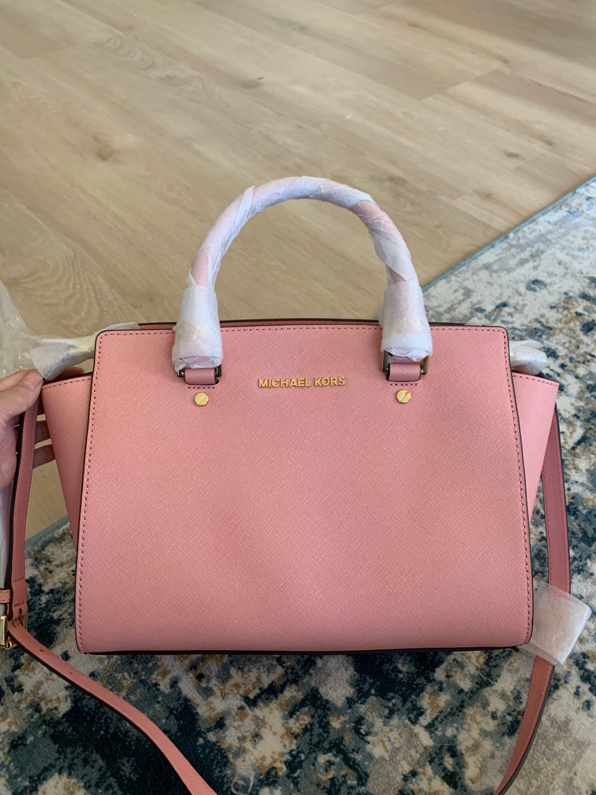 micheal kors selma medium