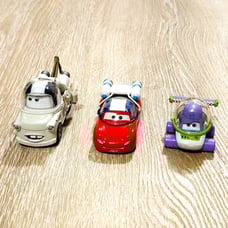 Disney Store Pixar Cars Take Flight Mater On The Moon Die Cast + Buzz Lightgear