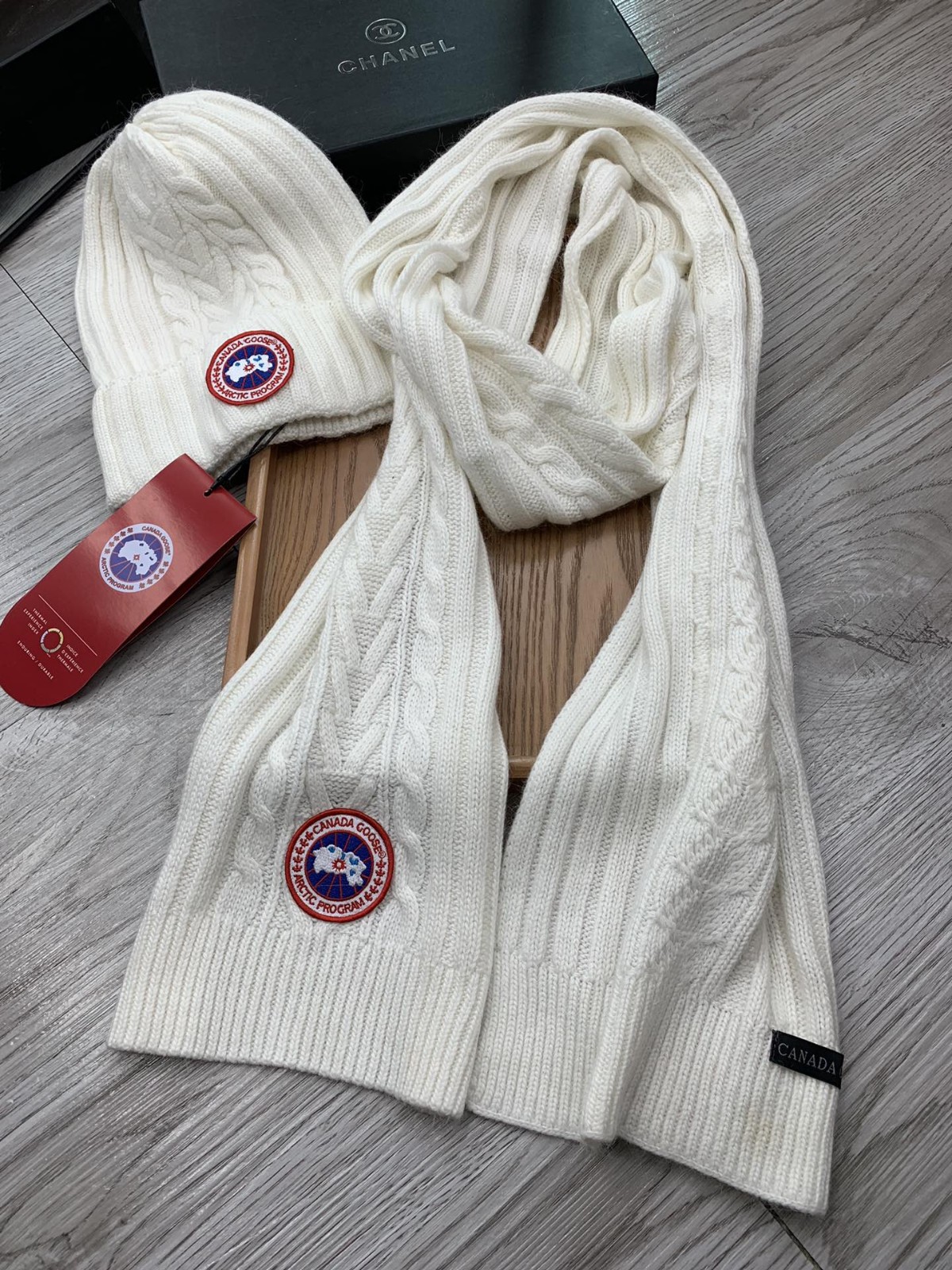 White scarf suit