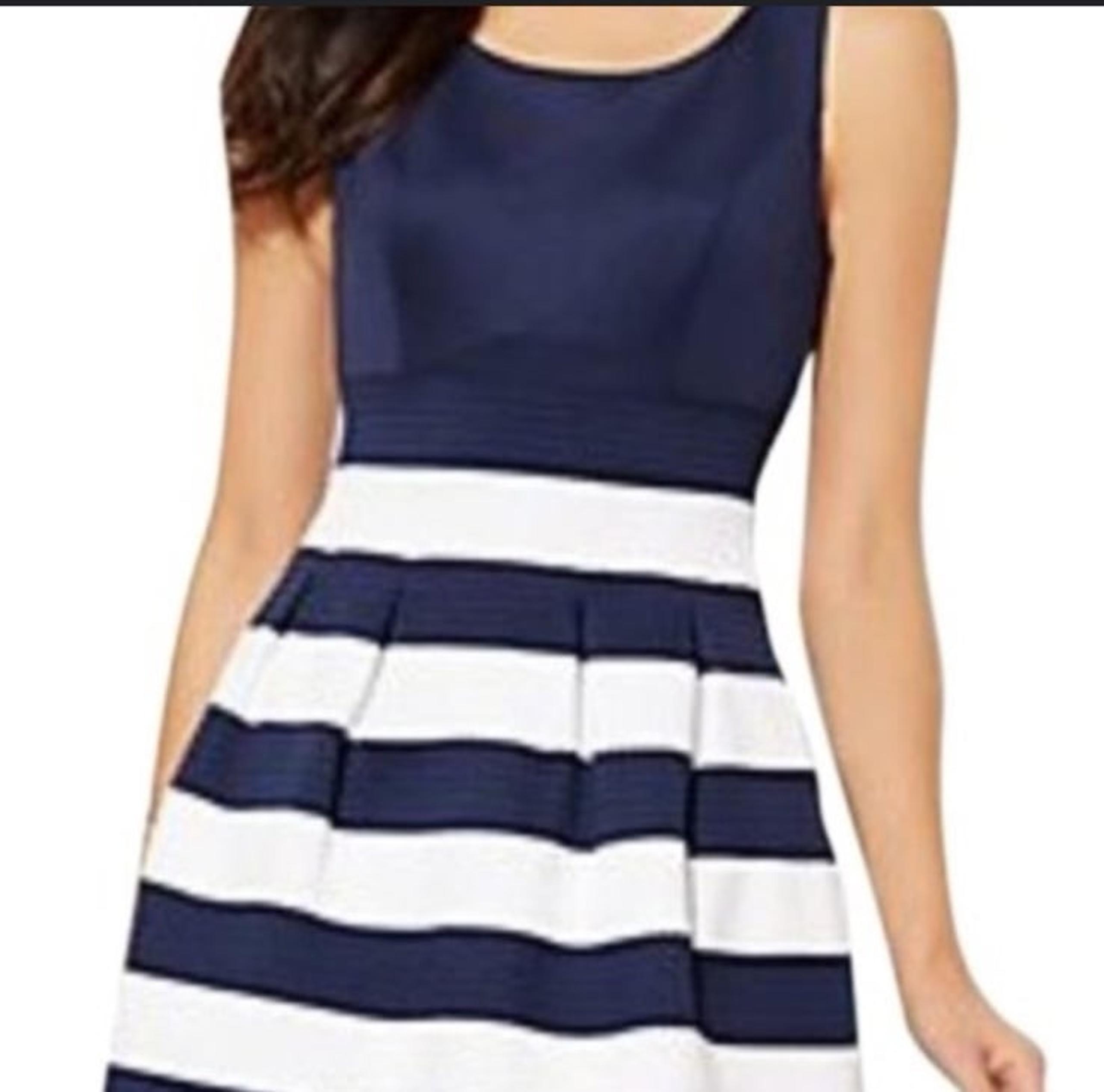 NWT New York & Company Navy & White Striped Dress
Size: S