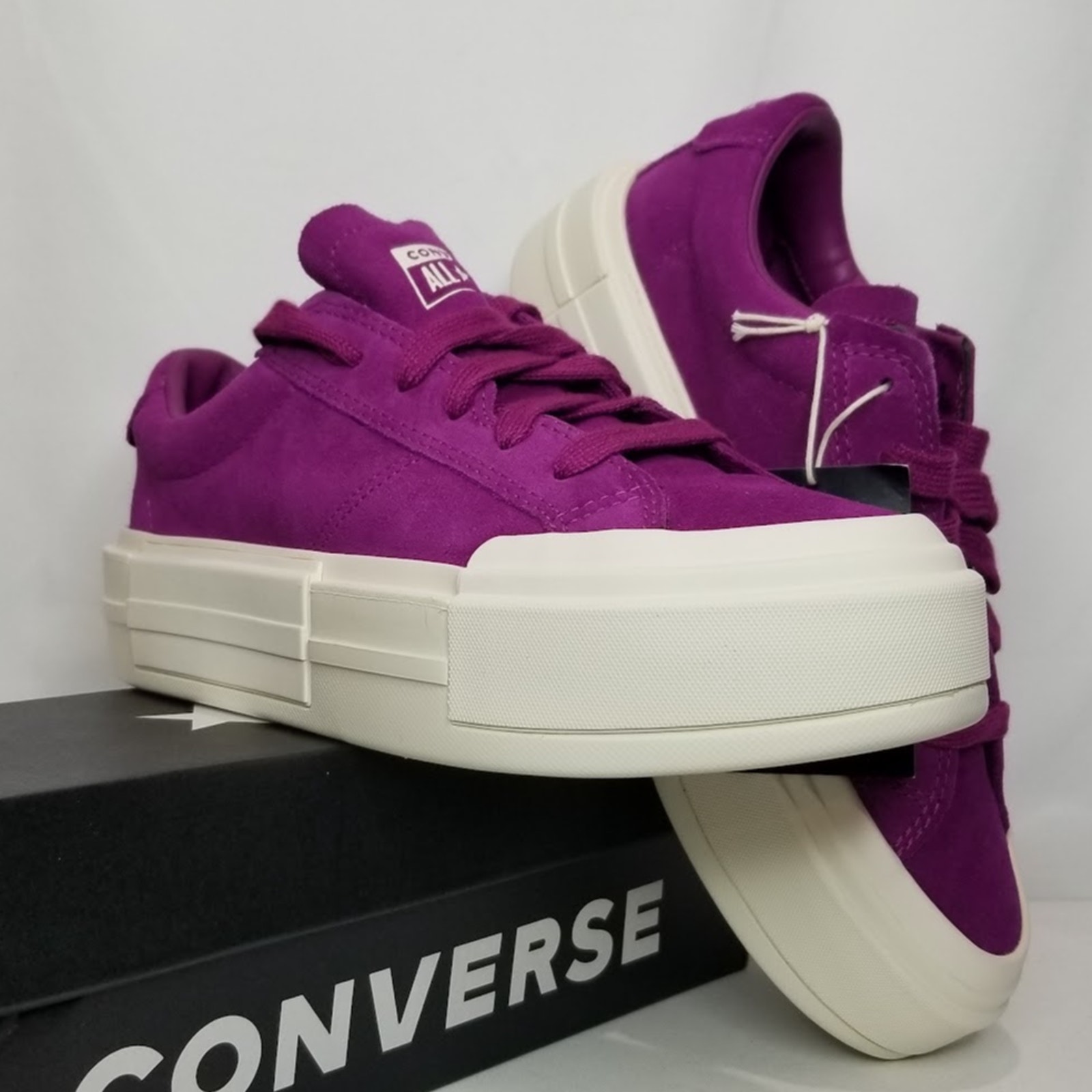 Converse Unisex CTAS Cruise Suede Oxfords Women 8.5 Violet A10089C NWT