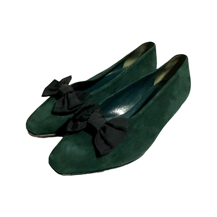 Stephane Kelian Vintage Green Suede Pumps with Bow, Size 8 US,
