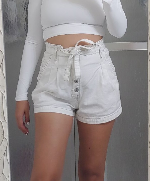 A&F paperbag shorts natural rise 6