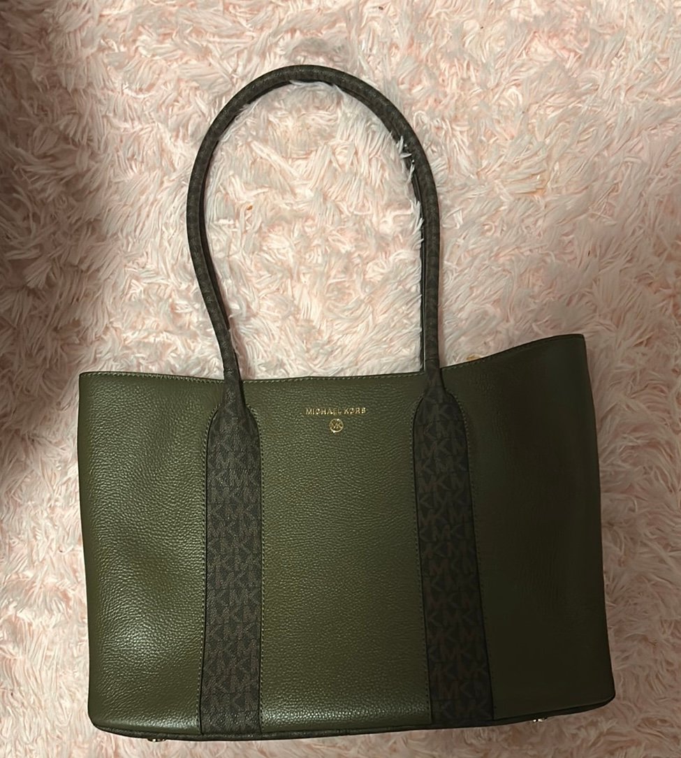 Olive green tote bag never been used and is brand new.