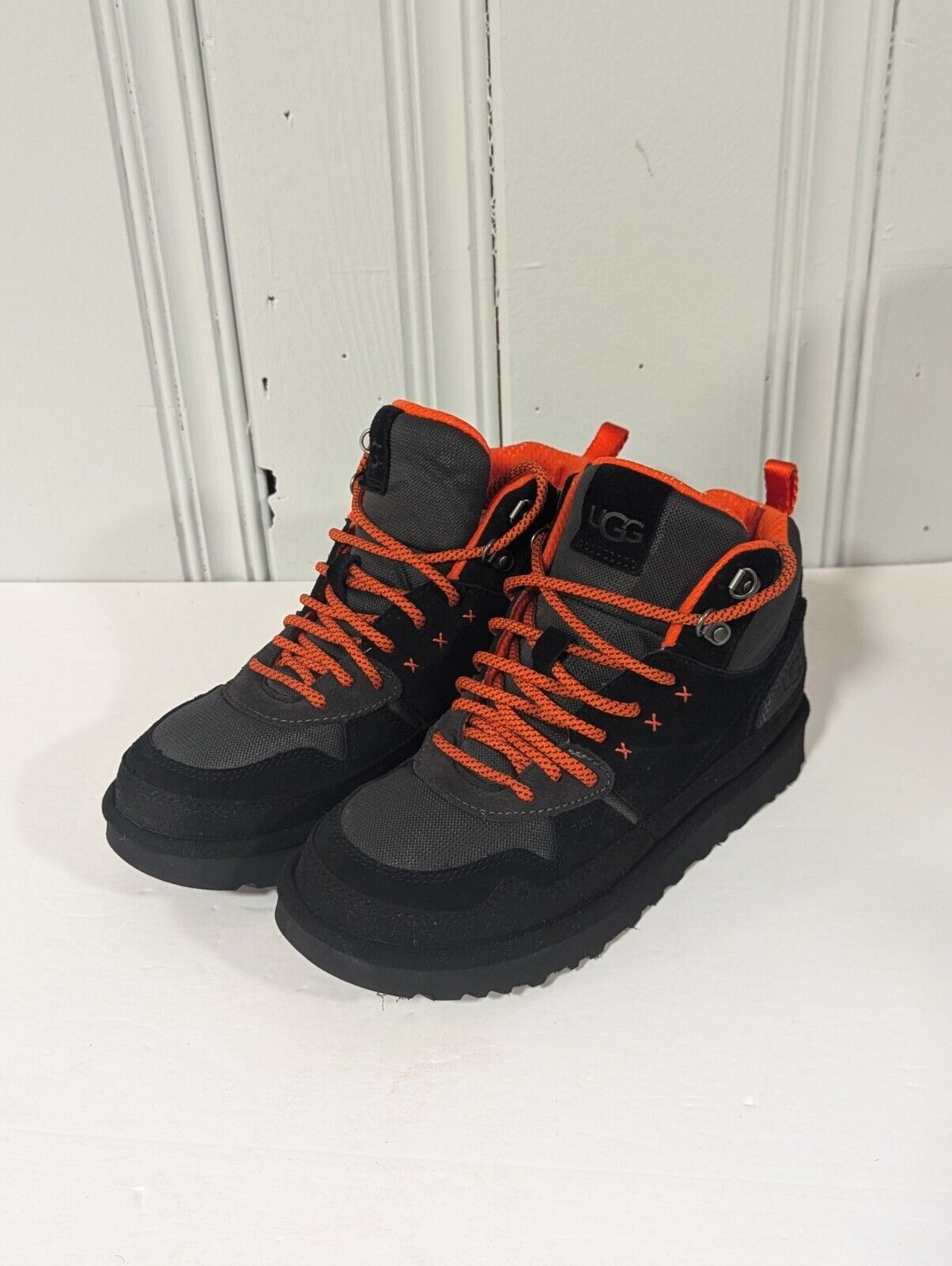 UGG Highland Hi Heritage Hiking Hiker Sneaker Boot Black Size 7