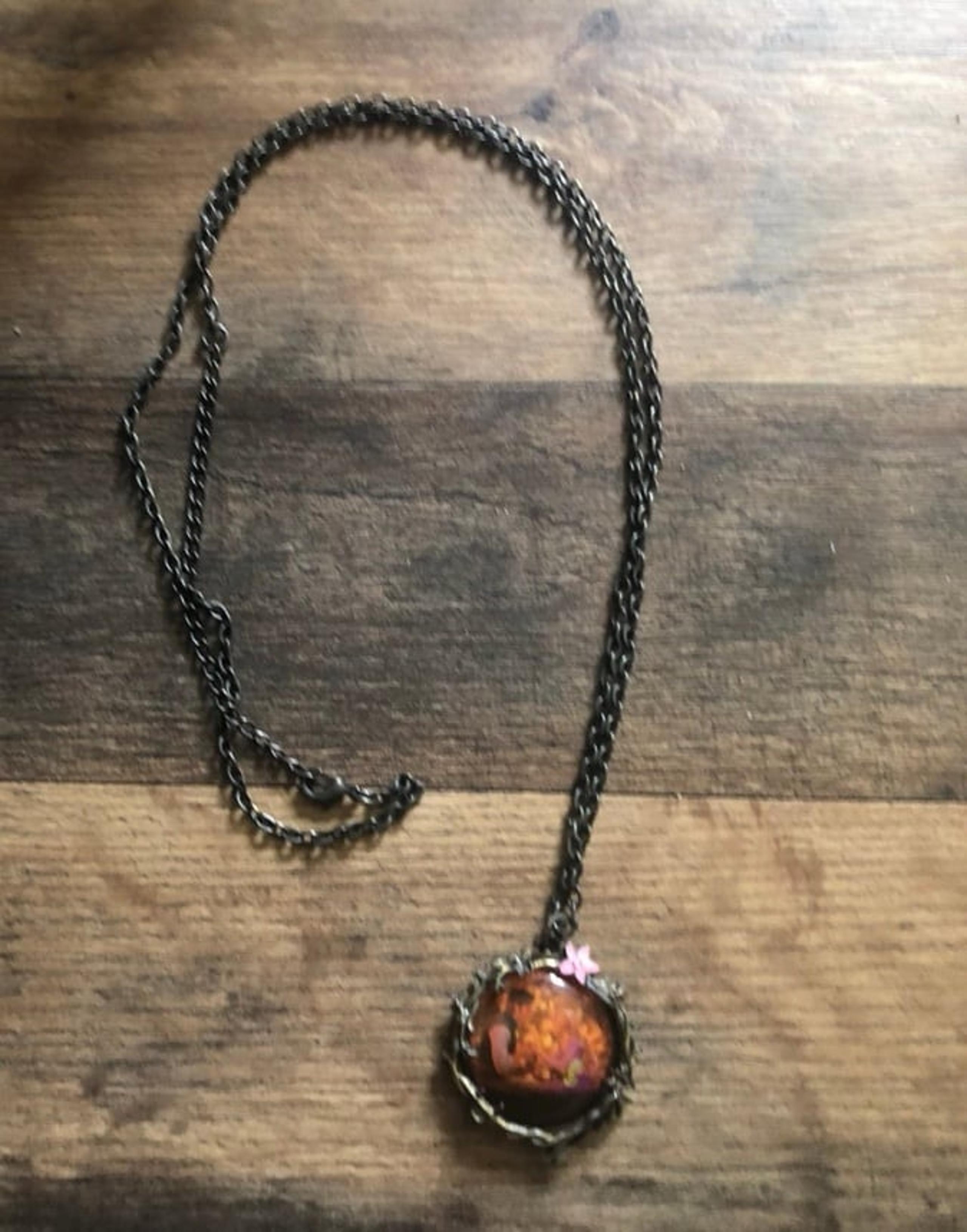 Disney Rapunzel And Flynn "Festival Of Lights" Hot Topic Necklace