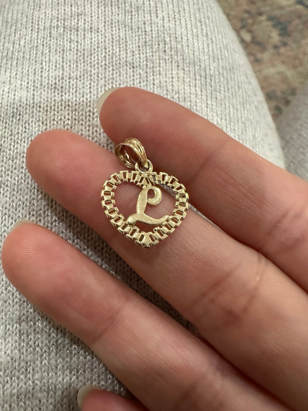 10kt yellow gold initial L rolex heart pendant