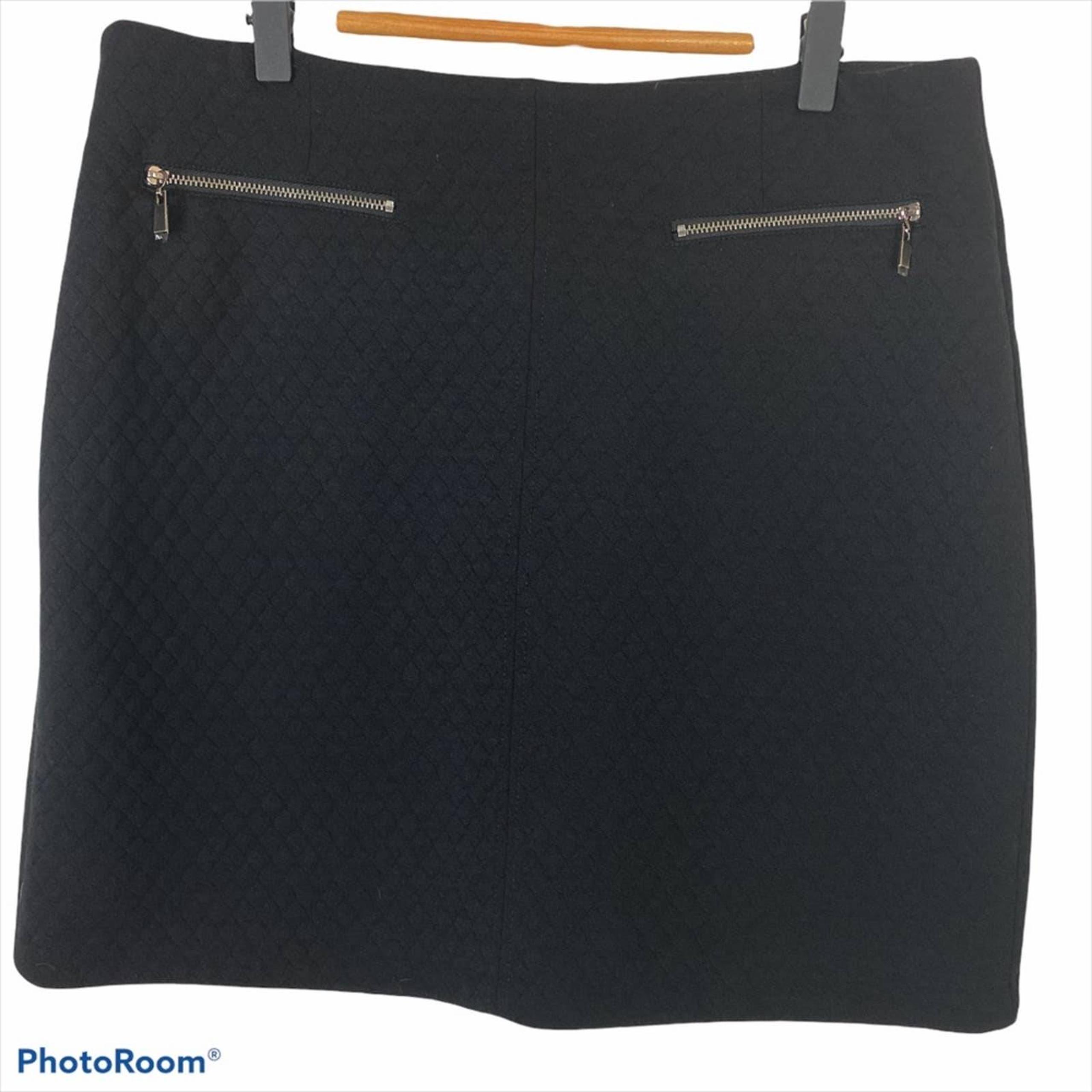 Black Quilted Mini Skirt 8 Moto style - Laundry by Shelli Segal