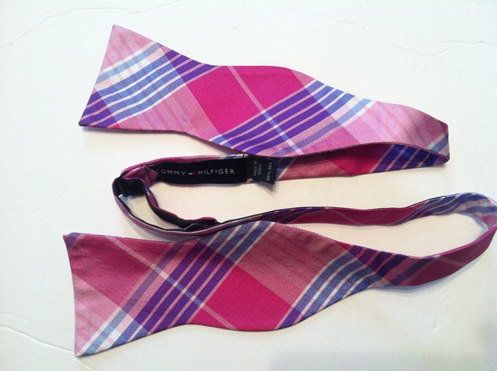 TOMMY HILFIGER PINK BOW TIE