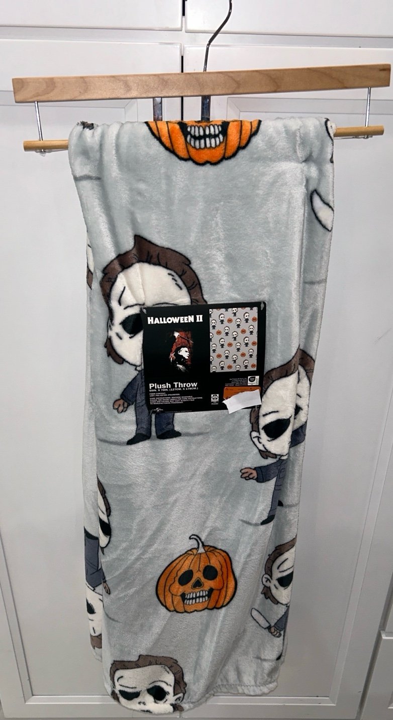 Michael Myers’s Halloween Plush Throw Blanket NWT