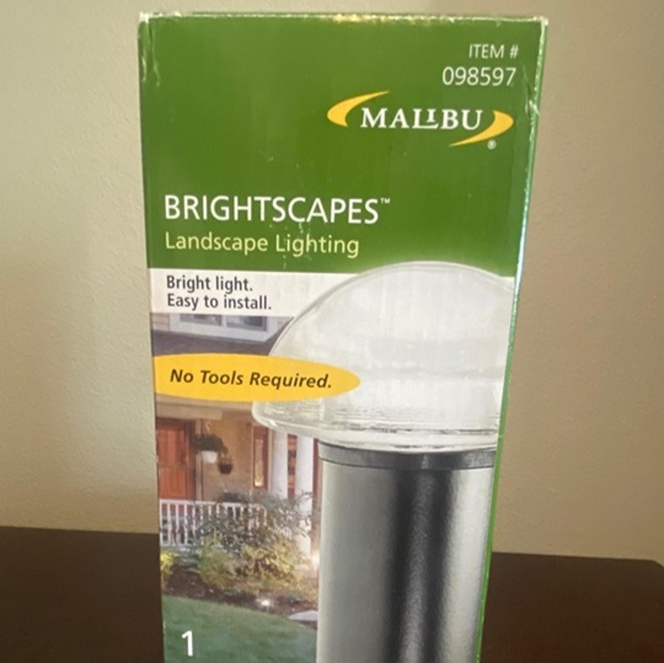 Malibu Landscape Lighting / BRIGHTSCAPES  / MODEL CL711L / Item 098597