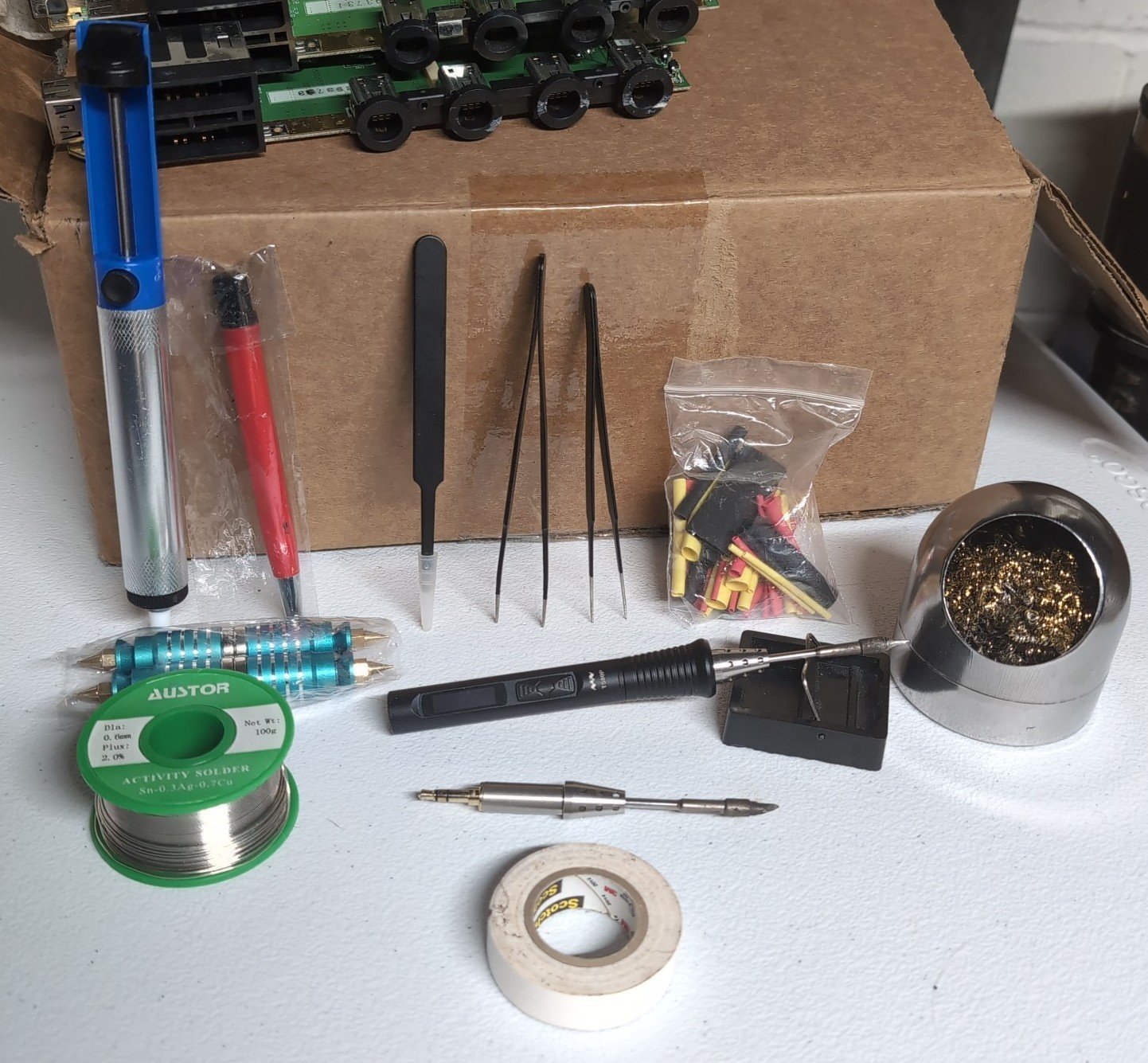 Miniware ts80p Adjustable Soldering Iron with Chisel+Conical Tip and Supplies