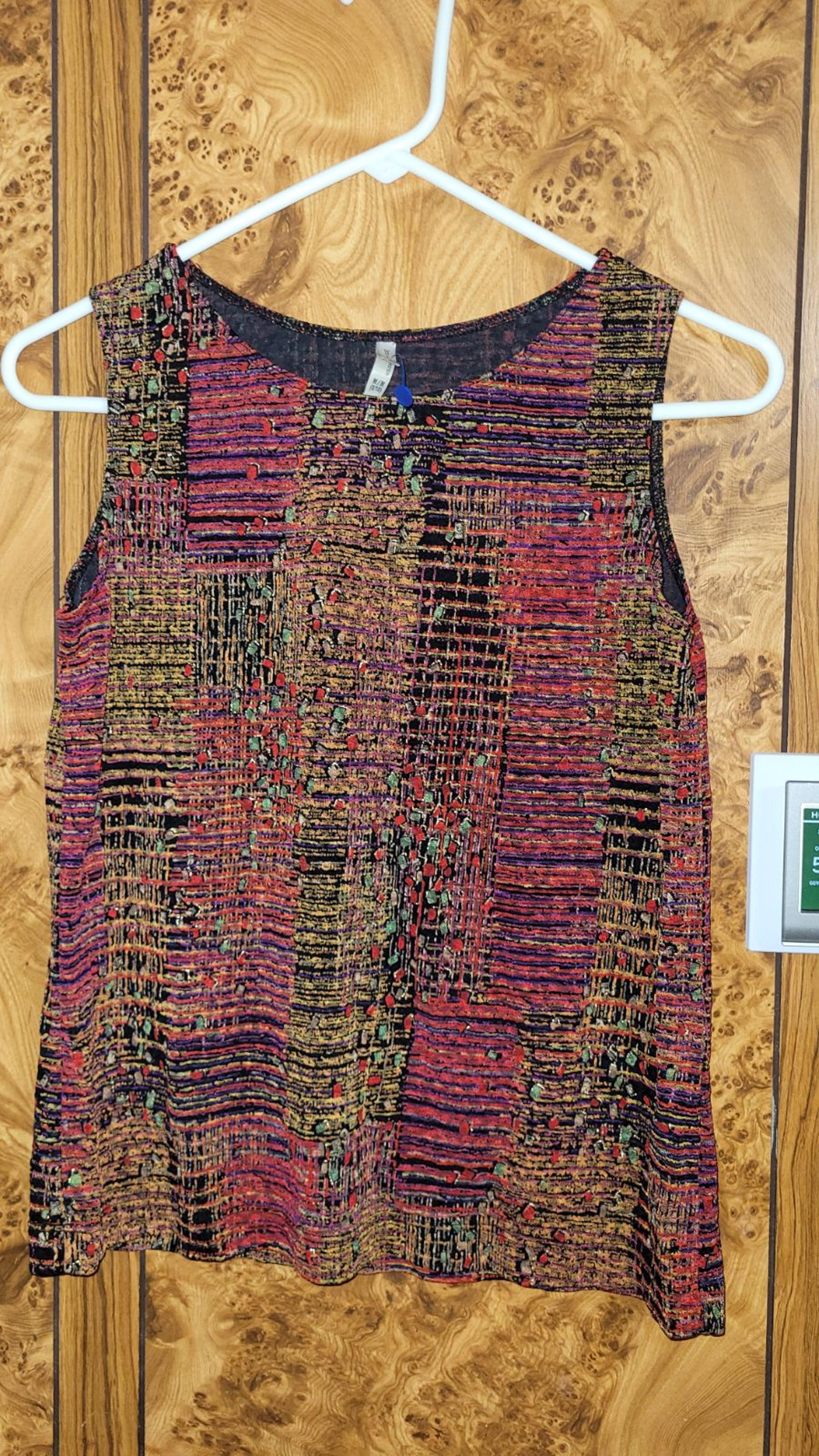 WHITE STAG women's sleeveless knit top stretch short style aztec red green M