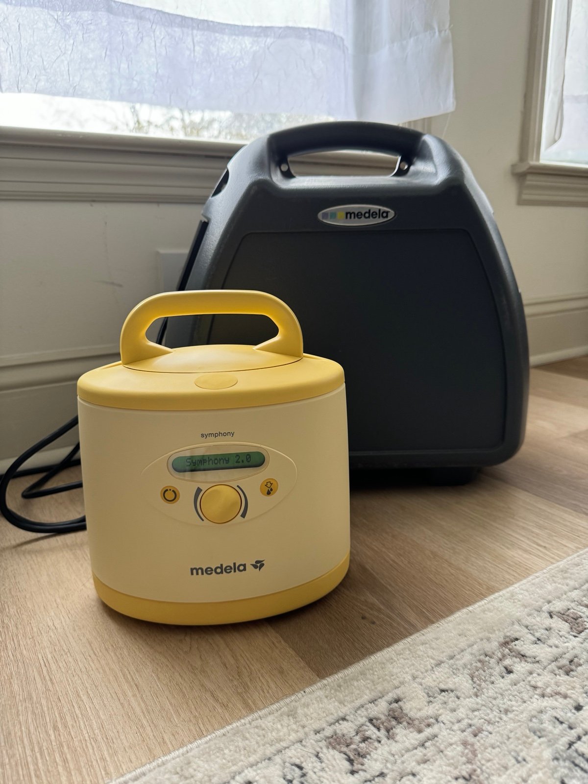 Medela Symphony with case. 0 Errors 1262 Hours
