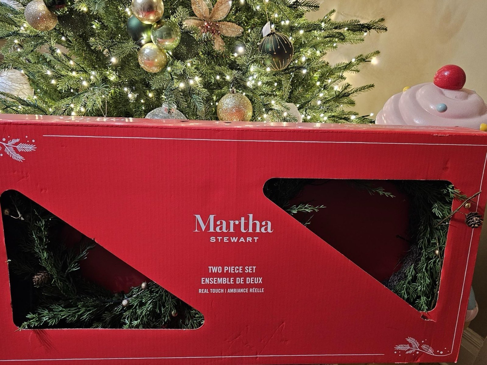 Martha Stewart 2 piece Christmas set garland and wreath real touch