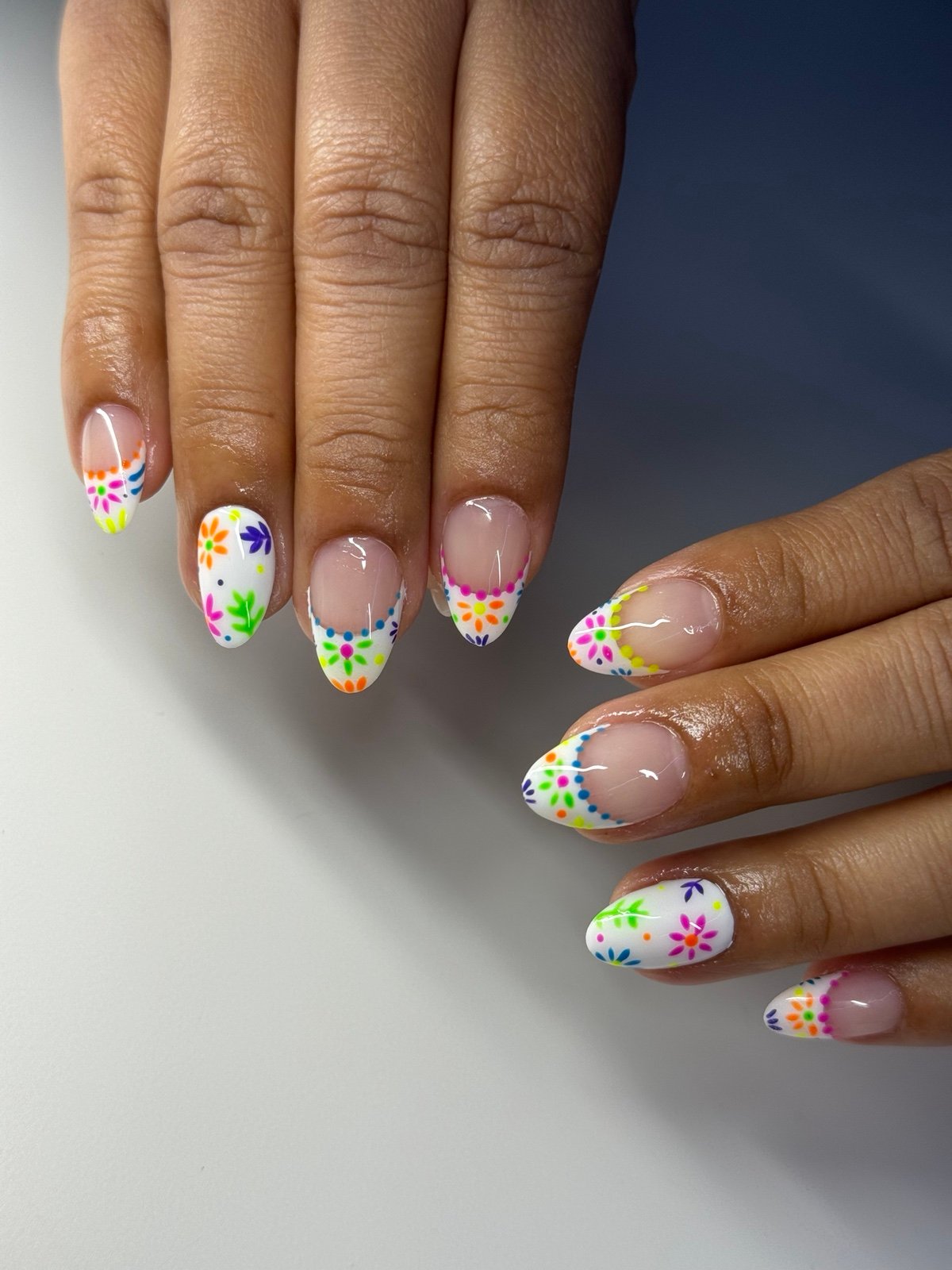 Hand Painted Pottery Nail Art Press On Nails