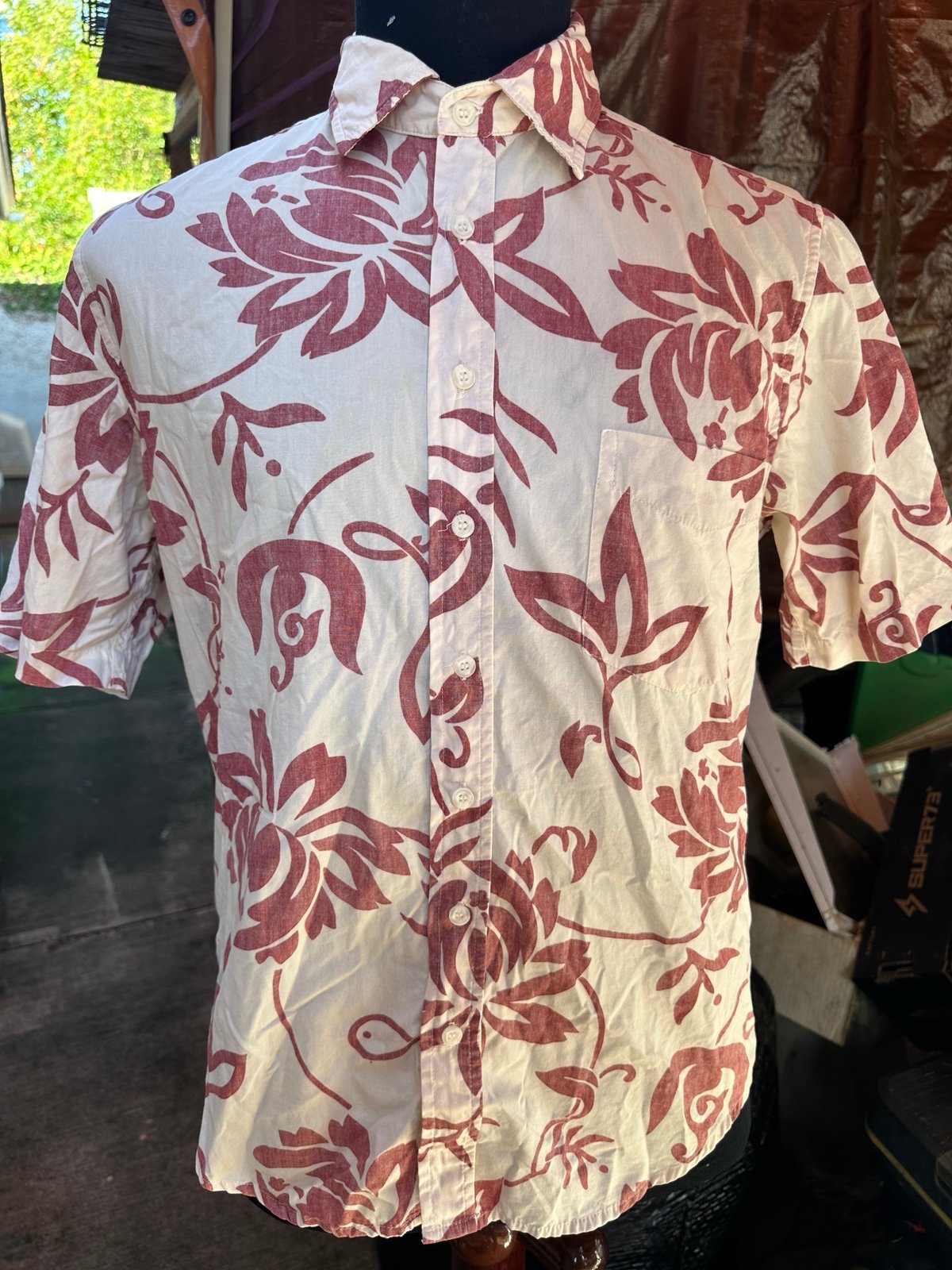 PreOwned Reyn Spooner Alfred Shaheen Hawaiian Print Red/White Men's Medium