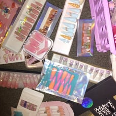 Huge nail bundle