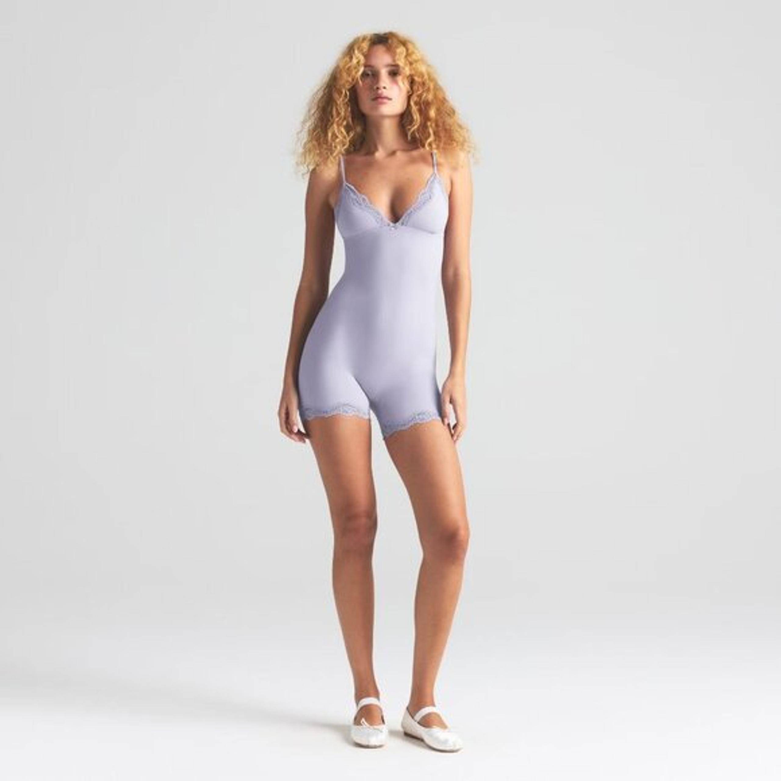 Skims Fits Everybody Lace Triangle Onesie in Jupiter, Size Small