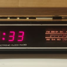 Vintage Seville Alarm Clock Radio/No. ECR 3401