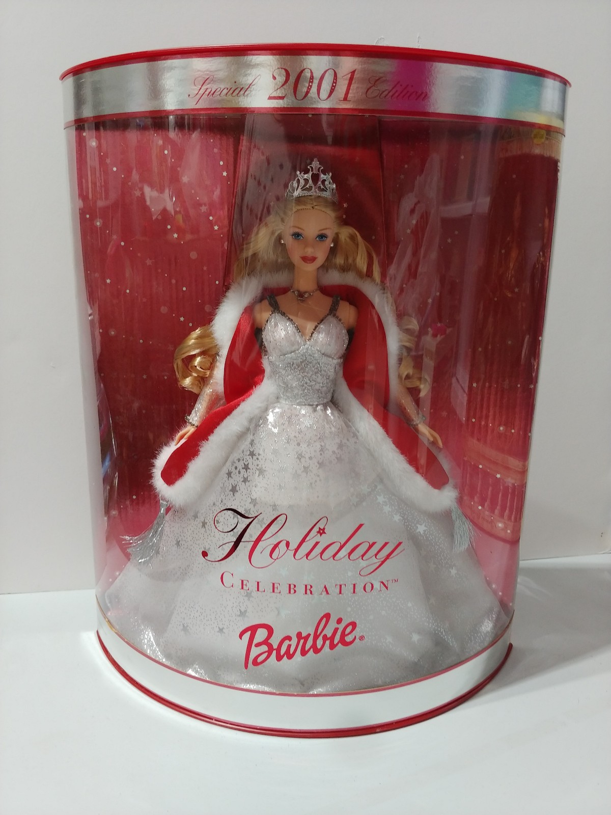 Holiday celebration Barbie 2001 New mint