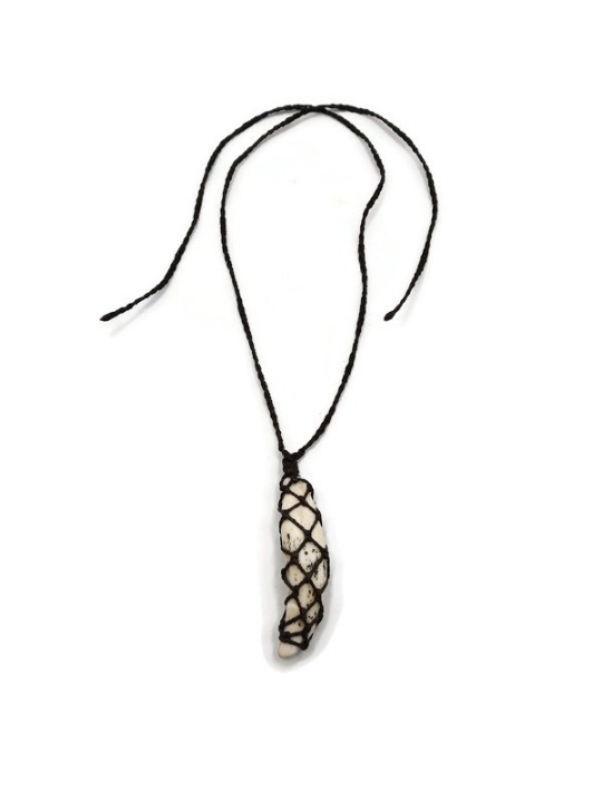 Handmade Unisex Macramé Necklace Spiritual Amulet Inspired by the Amazon Jungle