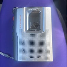 Sony TCM-150 Silver 1.5V Portable Voice Recorder & Standard Cassette Player