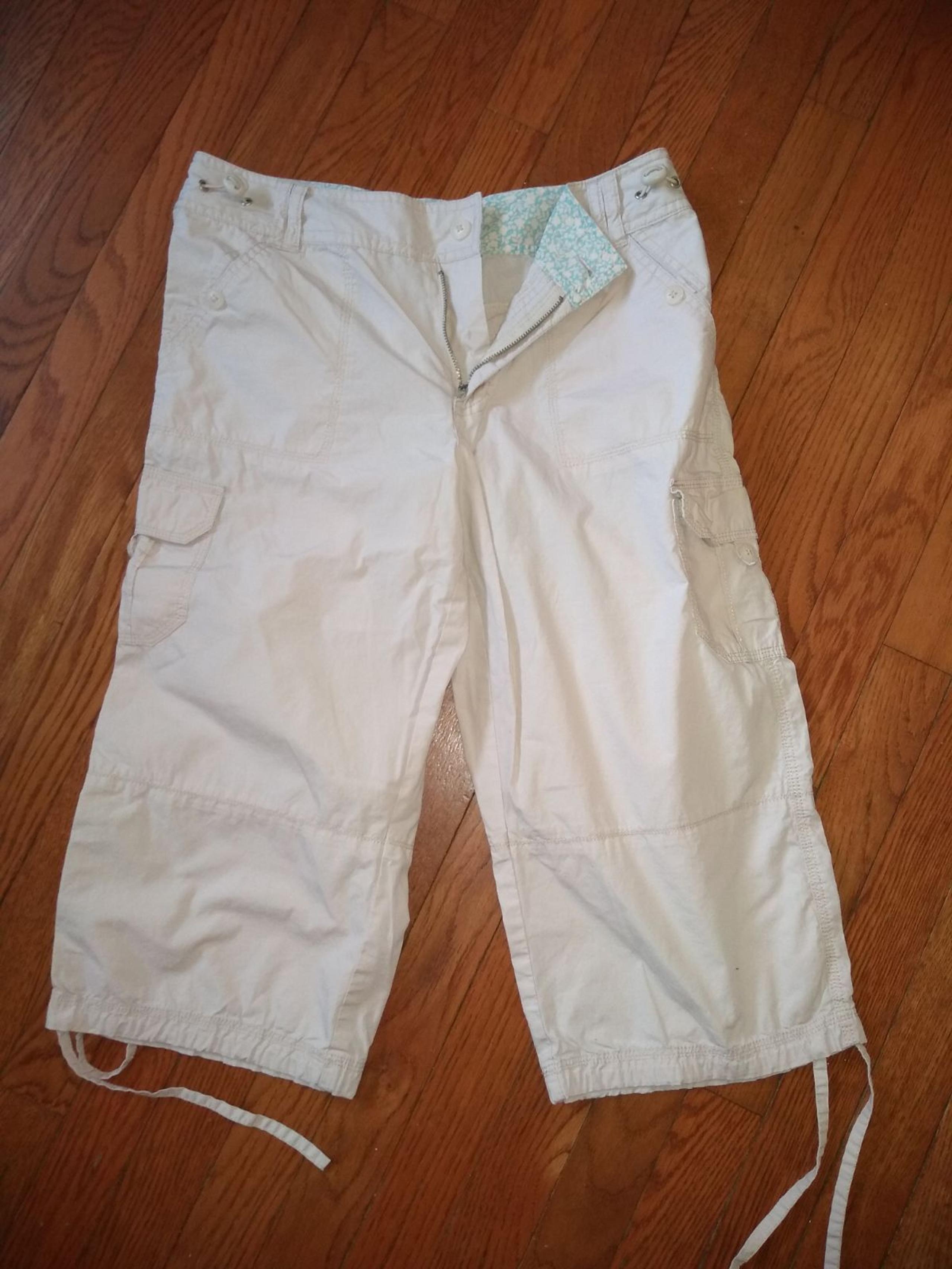 Dress Barn Capris