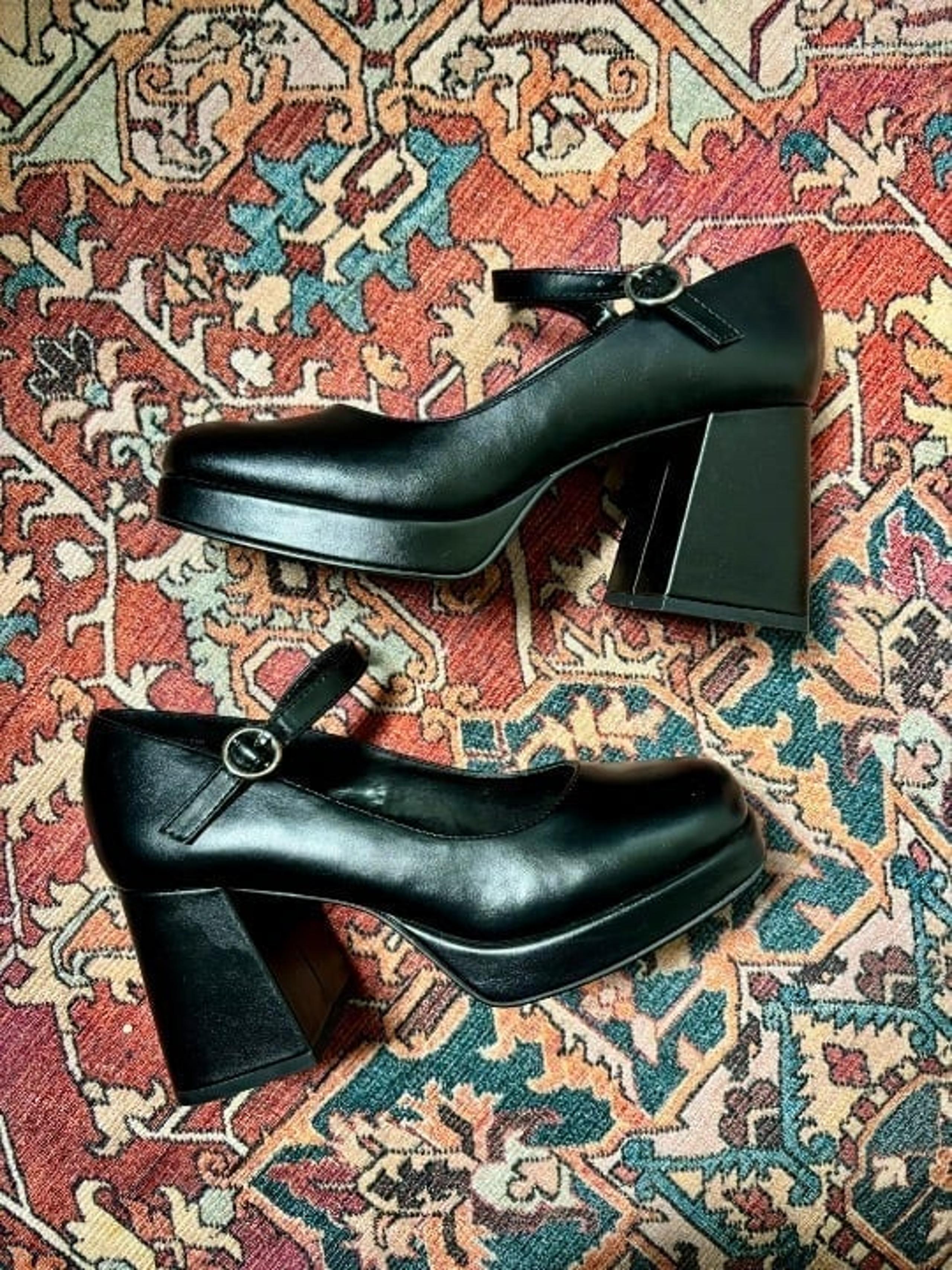 Steve Madden "Mingle" Mary Jane block heels