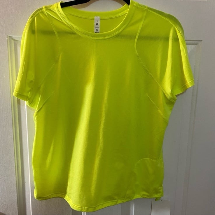 Lululemon Lightweight Cinched Hem Hiking T-Shirt, Highlight Yellow, Size 12