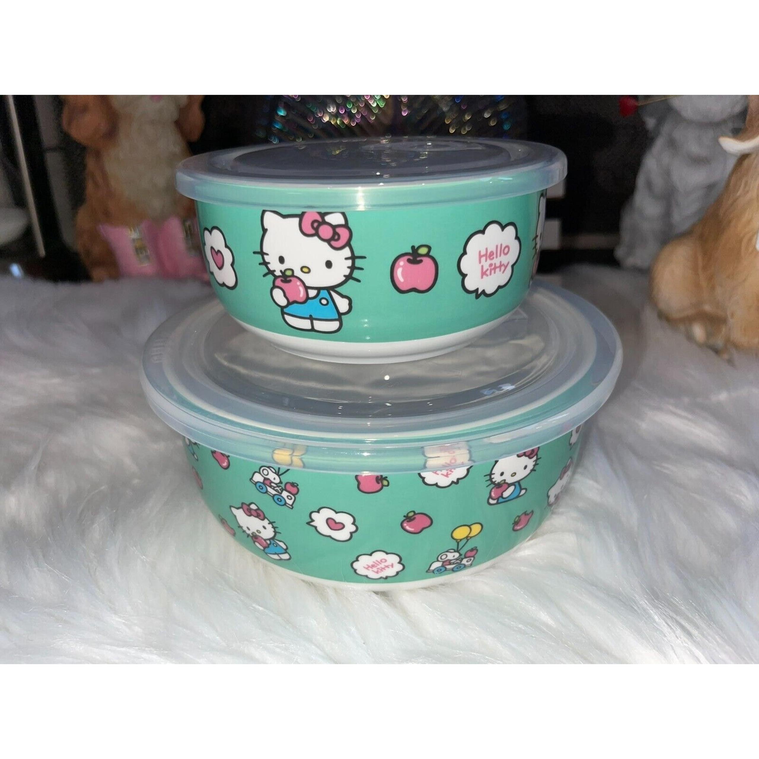 HTF Hello Kitty Set of 2 Ceramic Food Storage Bowls Vented Lid Pastel Apples SML