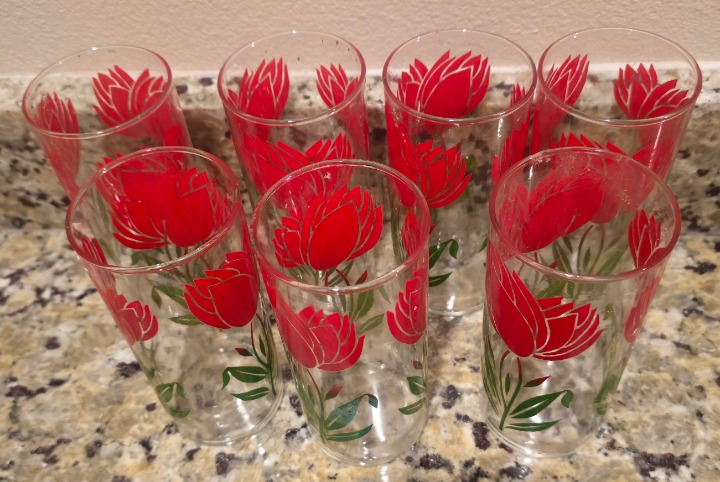 Set of (7) Vintage Tulip Glasses