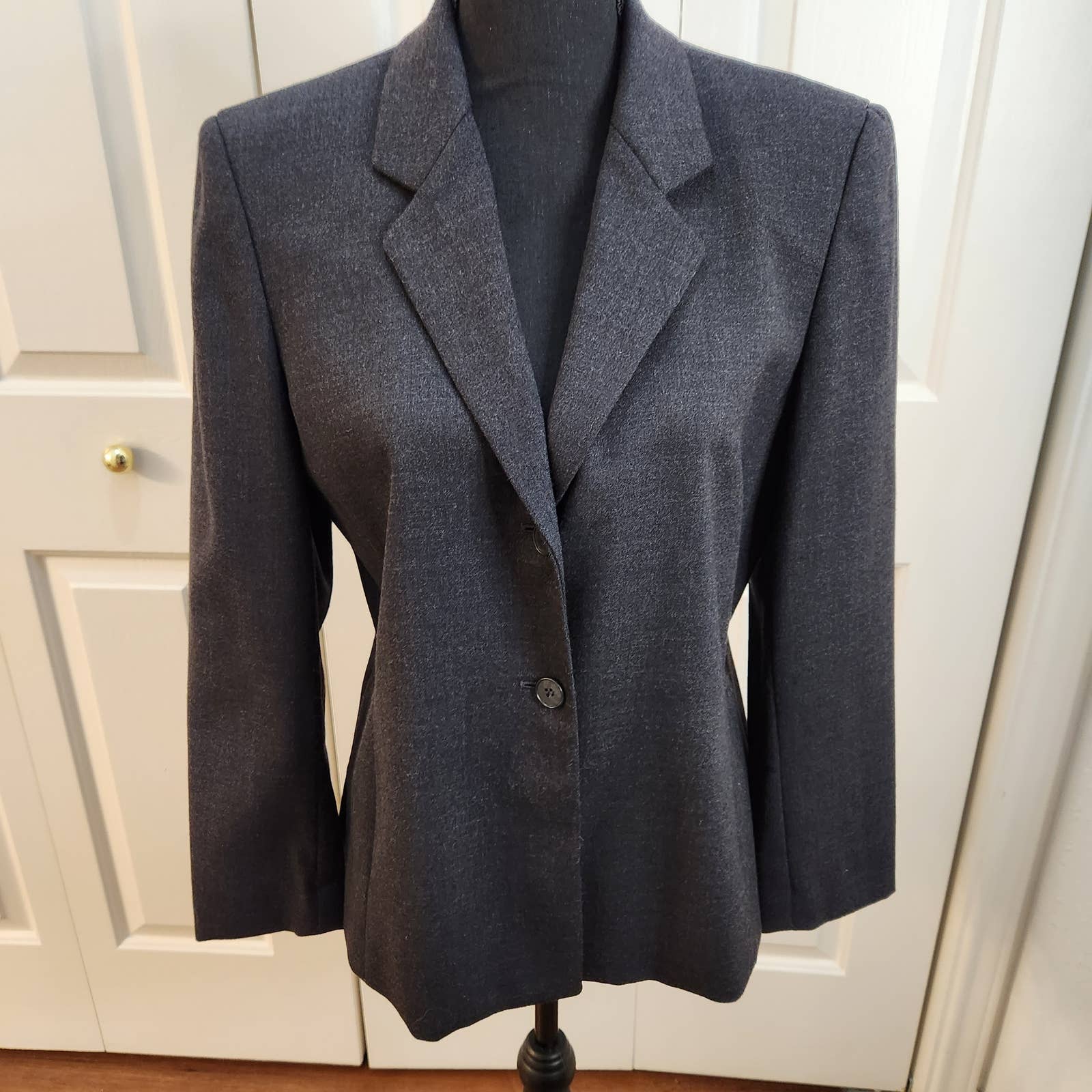 Jones New York Women's Dark Gray Blazer size 10 Wool/Lycra