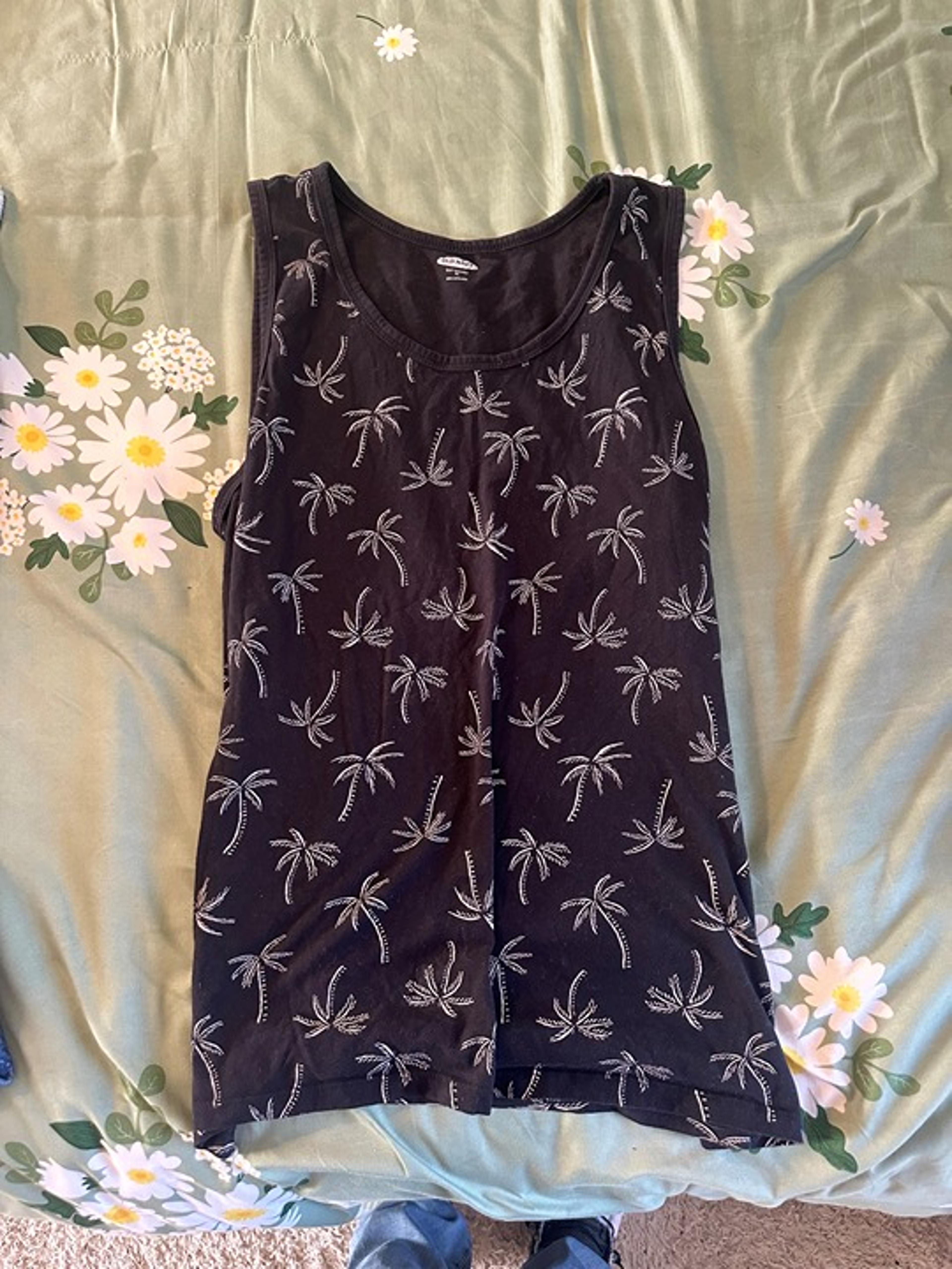 Old navy palm tree tank Clearance