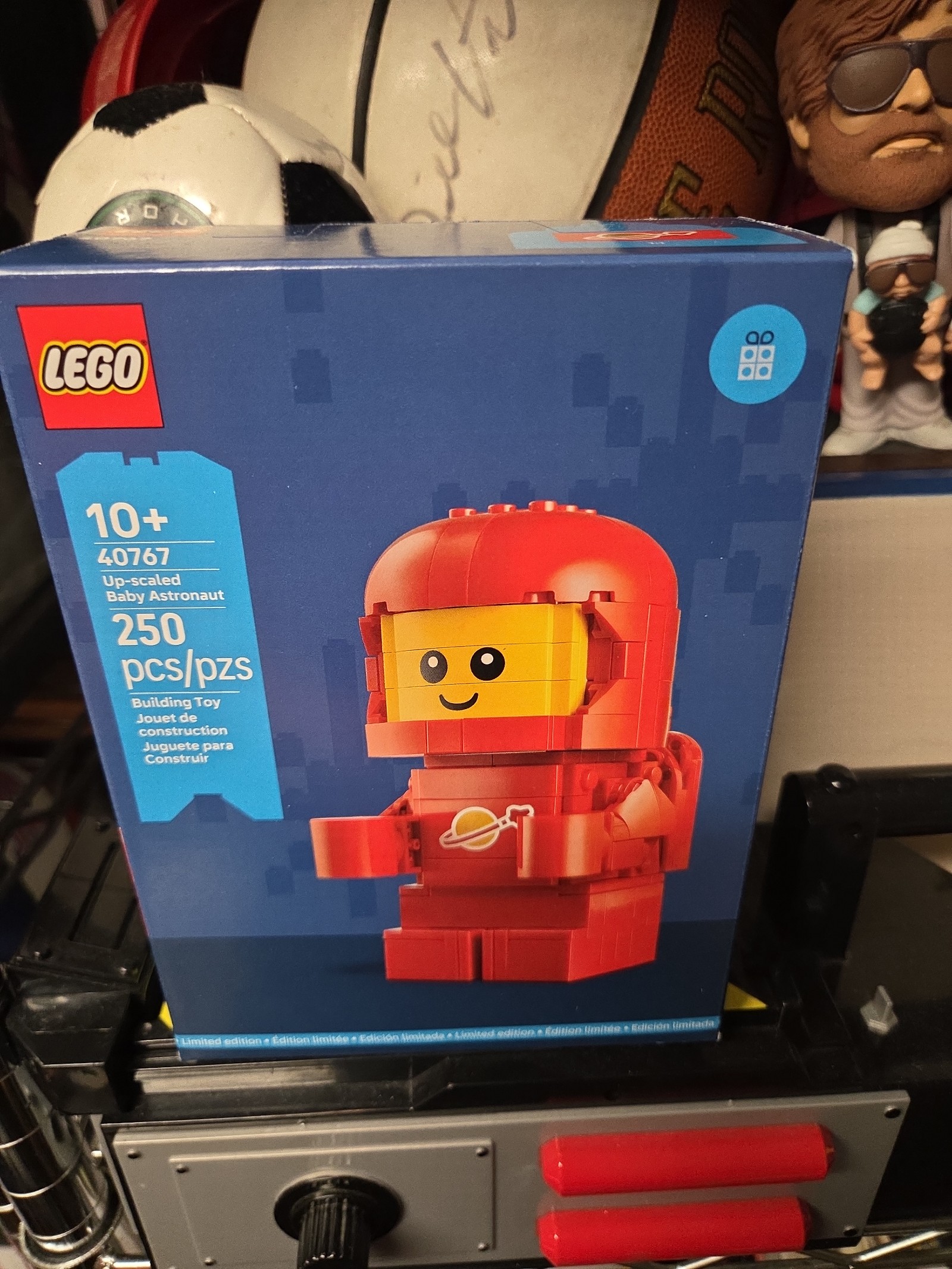 LEGO 40767 Up-Scaled Baby Astronaut GWP