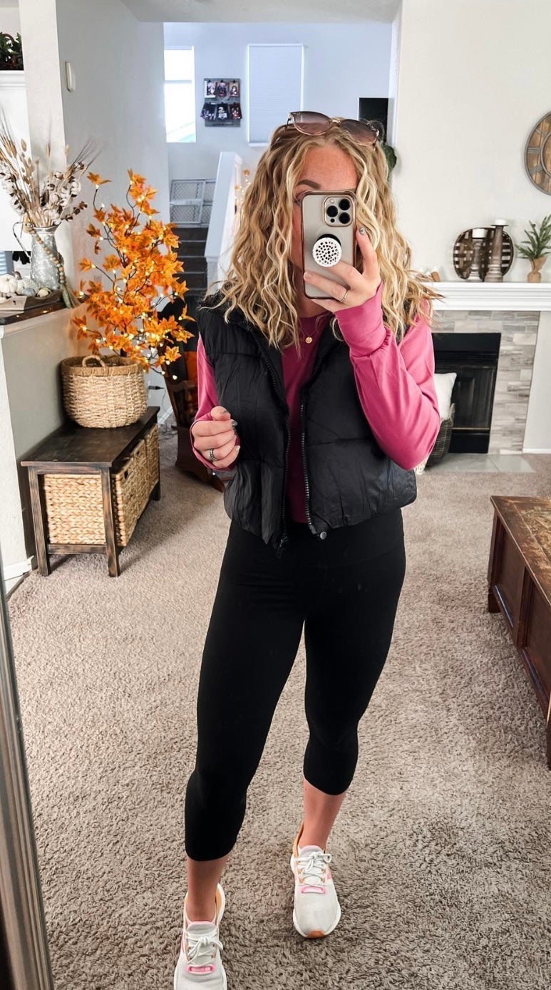Black Lululemon HR Align Crop 21” leggings Size 10