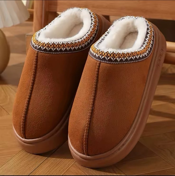 Furry slippers size men’s