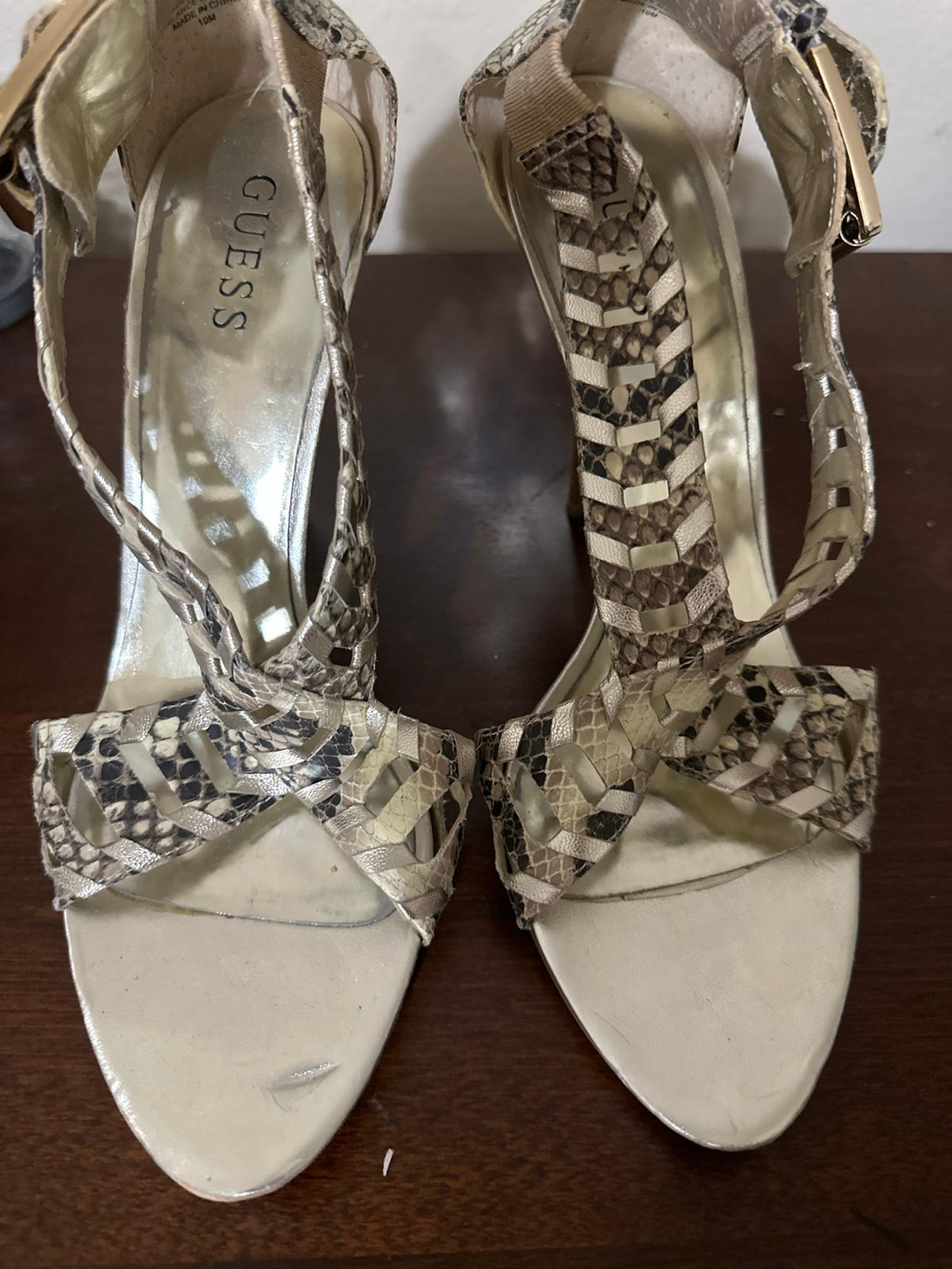 Ladies Guess high heel
