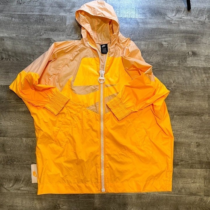Nike Sportswear Unisex Electric Orange Chalk Windrunner Jacket Parka One Size