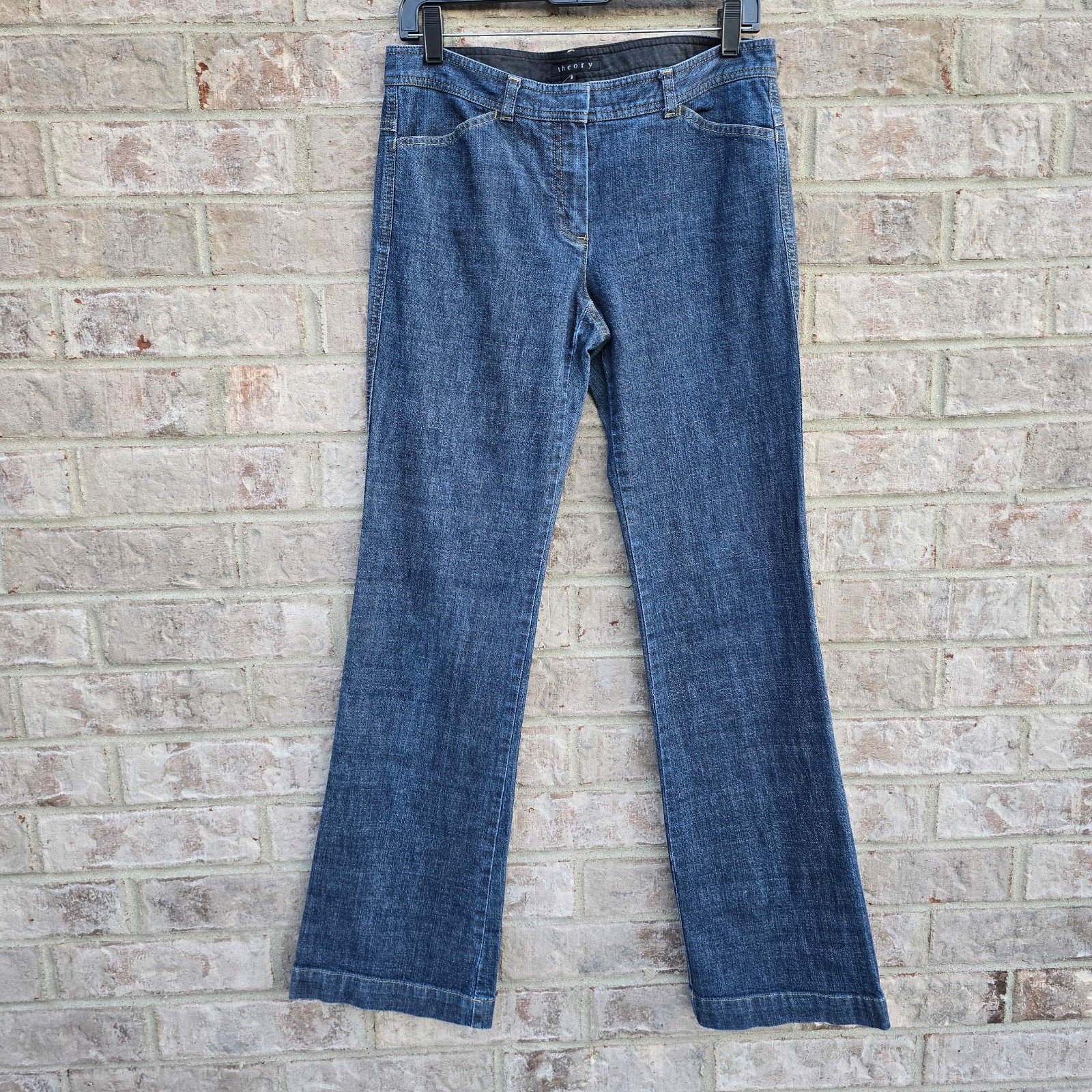 Theory Flare Mid Rise Medium Wash Jeans Womens Preppy Modern Classic Y2K Size 8