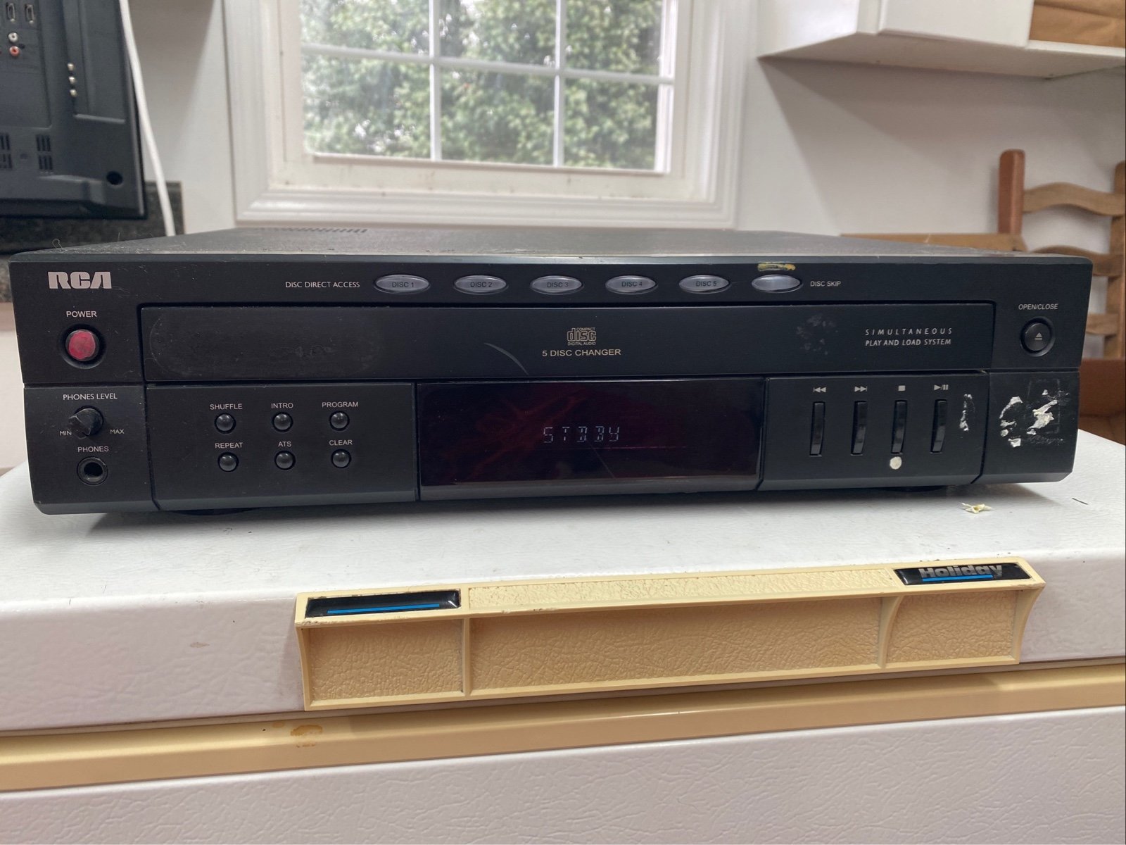 RCA 5 Disc CD Changer Model: RP8075RS Optical - Fully Tested Working. EUC