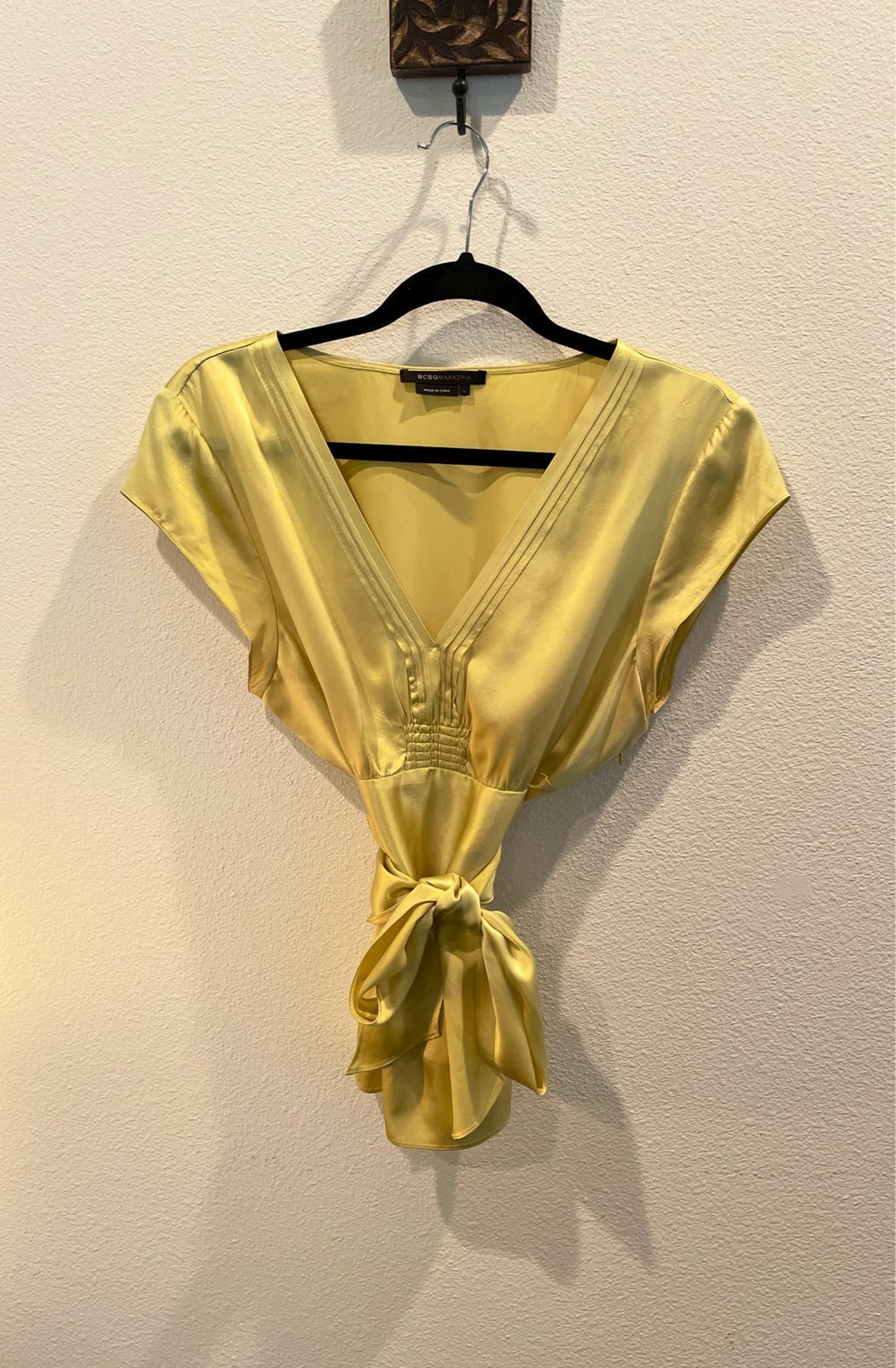 BCBG SILK BLOUSE SZ L