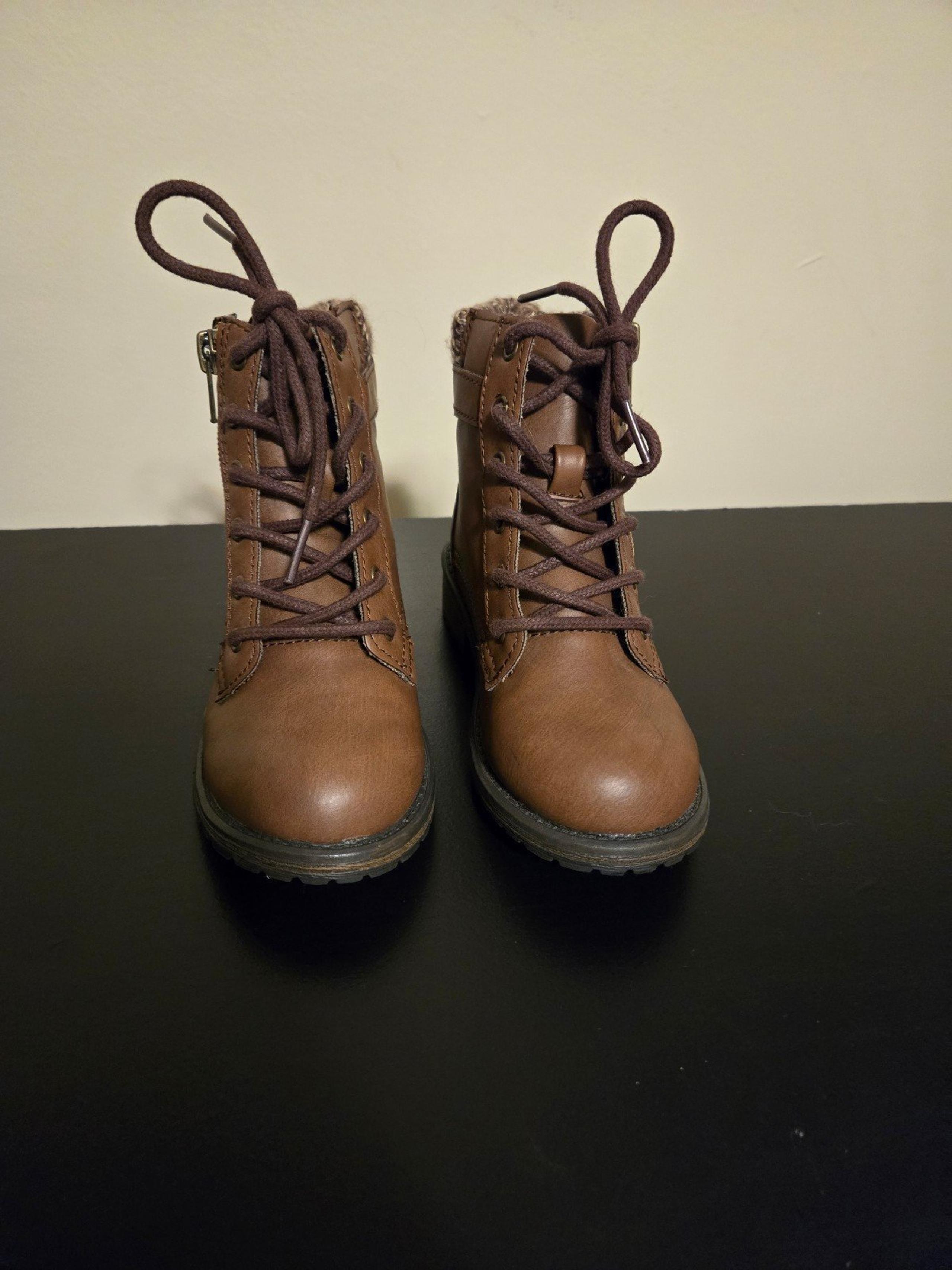 Brand new!! NWOT Faded Glory brown vegan leather zip up boots size 10