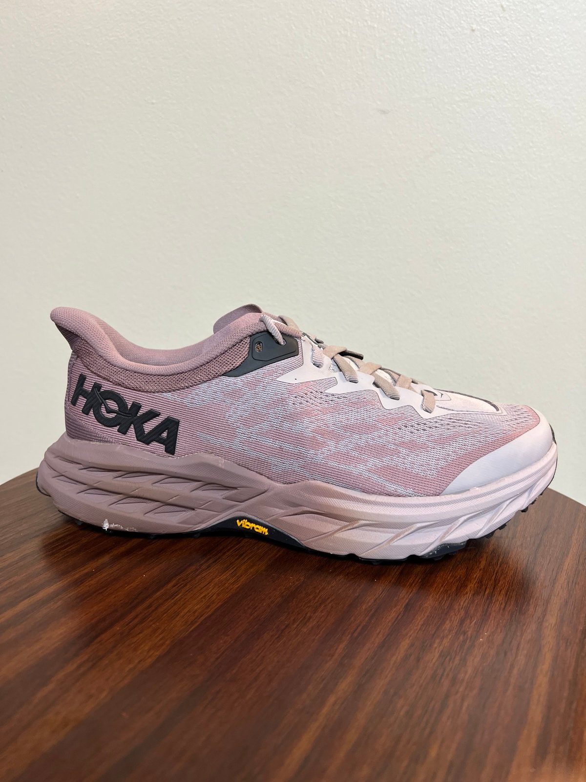 Hoka Speedgoat 5 Women’s Size 7 Elderberry Lilac Marble
